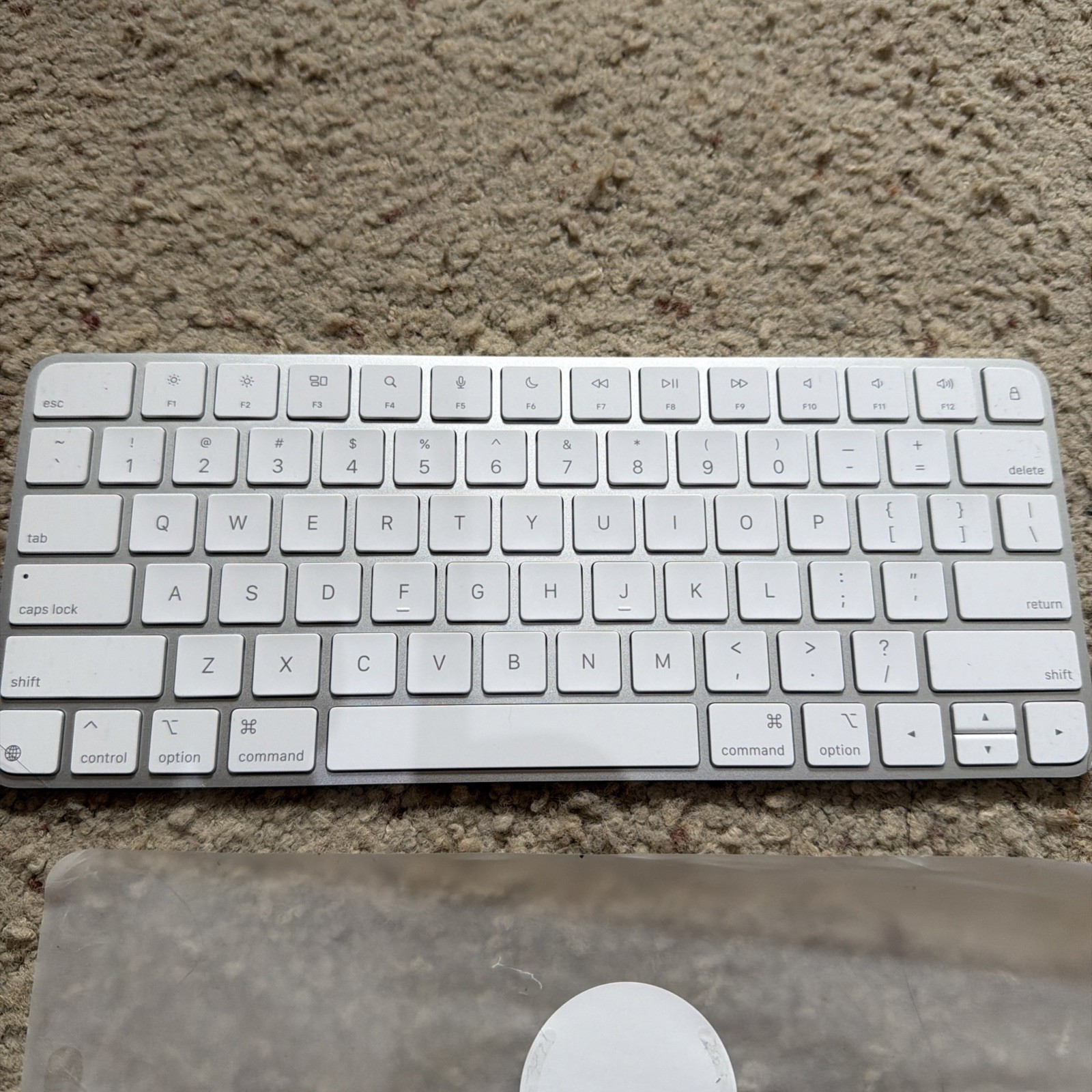 Apple Magic Keyboard A3203 USB-C Wireless Bluetooth White Silver