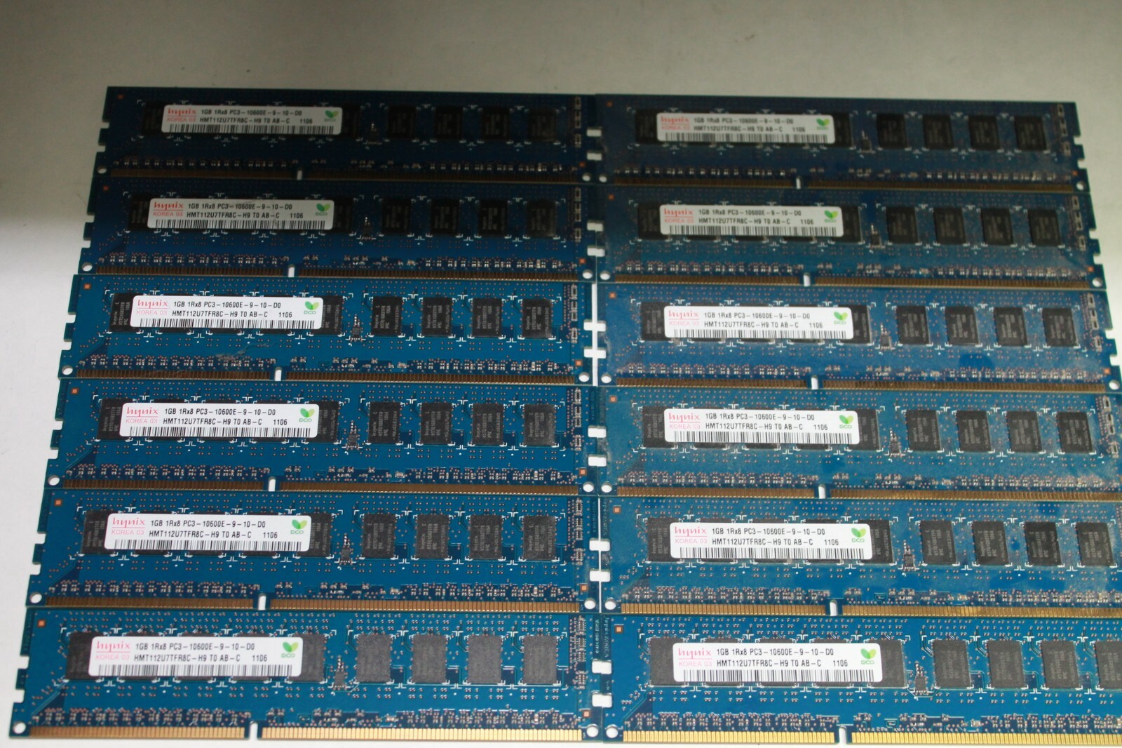 (12x) HYNIX 1GB 1RX8 PC3-10600E 1333MHz 9-10-D0 DDR3 RAM HMT112U7TFR8C