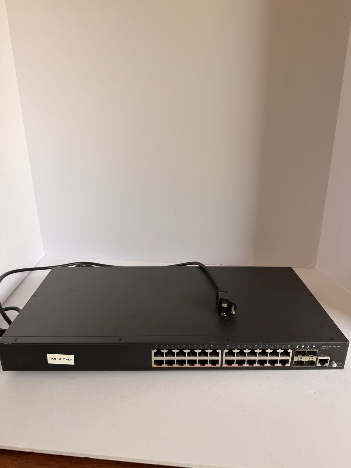 NEW OPEN BOX Pronto Network Switch SC24P 24-Port Gigabit PoE Toast Compatible