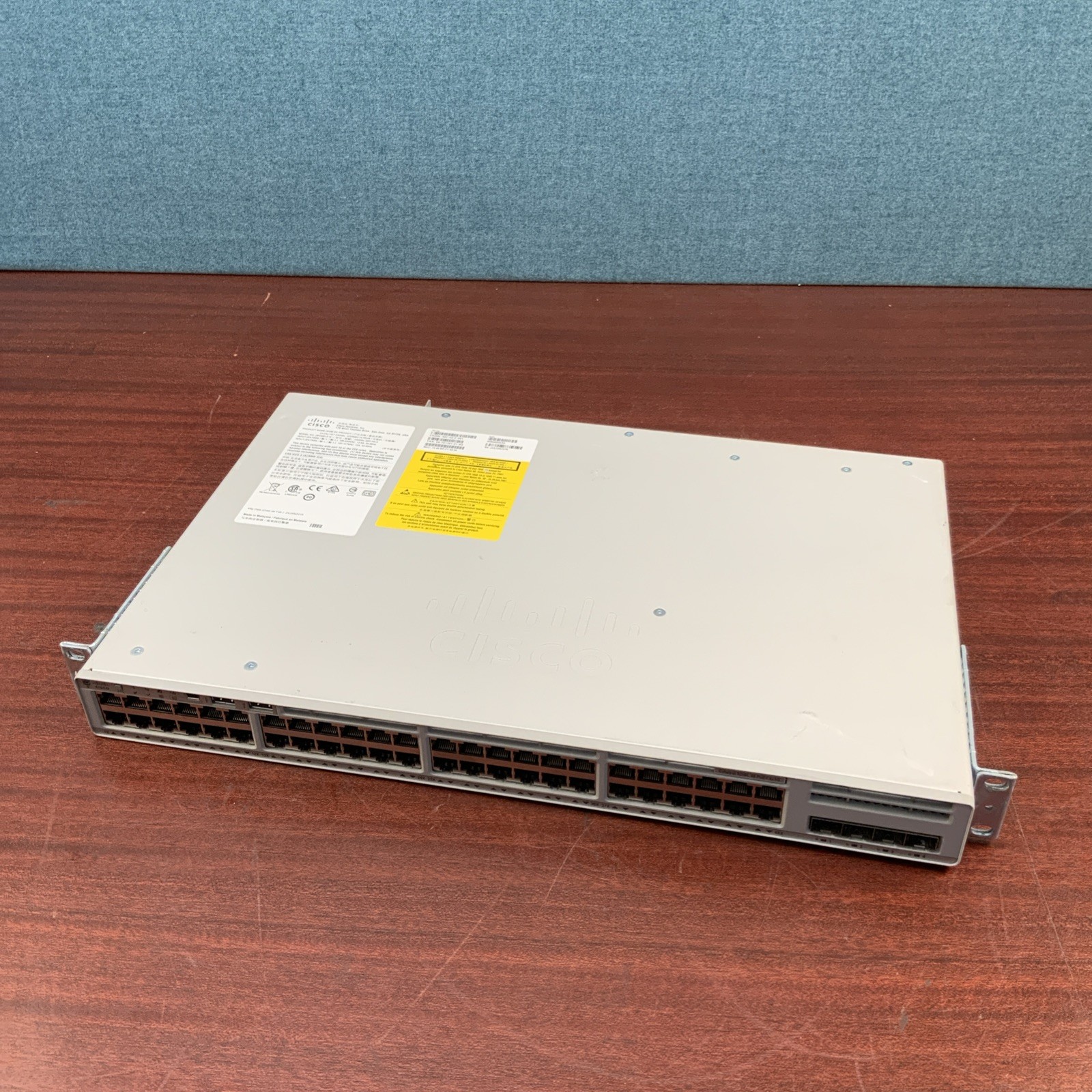 Cisco Catalyst c9200l-48p-4g-e | 48 Port Switch *USED*