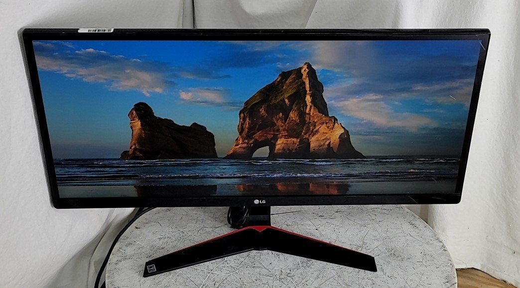 LG 29UM69G-B UltraWide FHD Monitor 29" HDMI DisplayPort USB-C GRADE B SEE NOTES