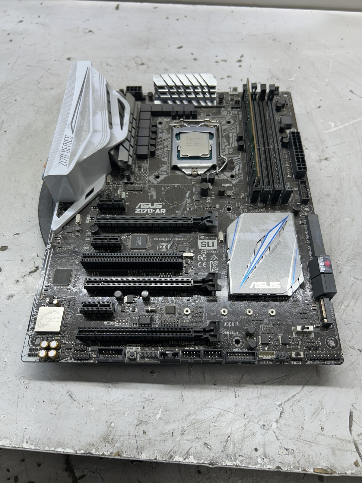 ASUS Z170-AR Intel Core i3-8100 3.60GHz 8GB No I/O Shield