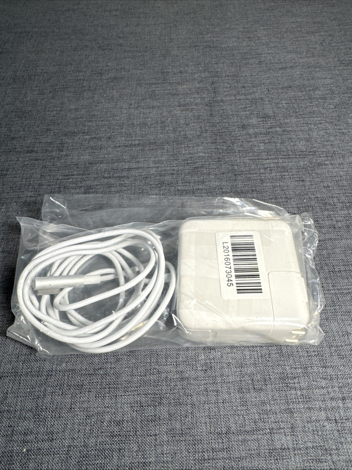 ORIGINAL APPLE 45W POWER ADAPTER A1244 A1374 FOR A1369 A1370 MACBOOK AIR 