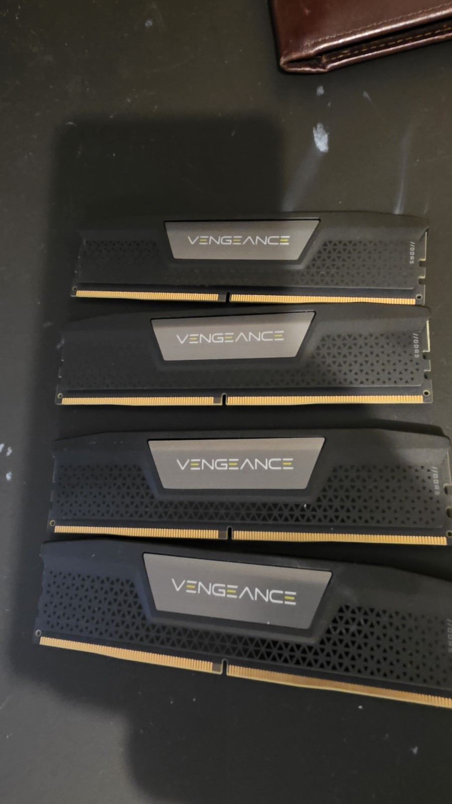 CORSAIR VENGEANCE 64GB (4x16GB) (DDR5-5600) C36 DIMM Memory