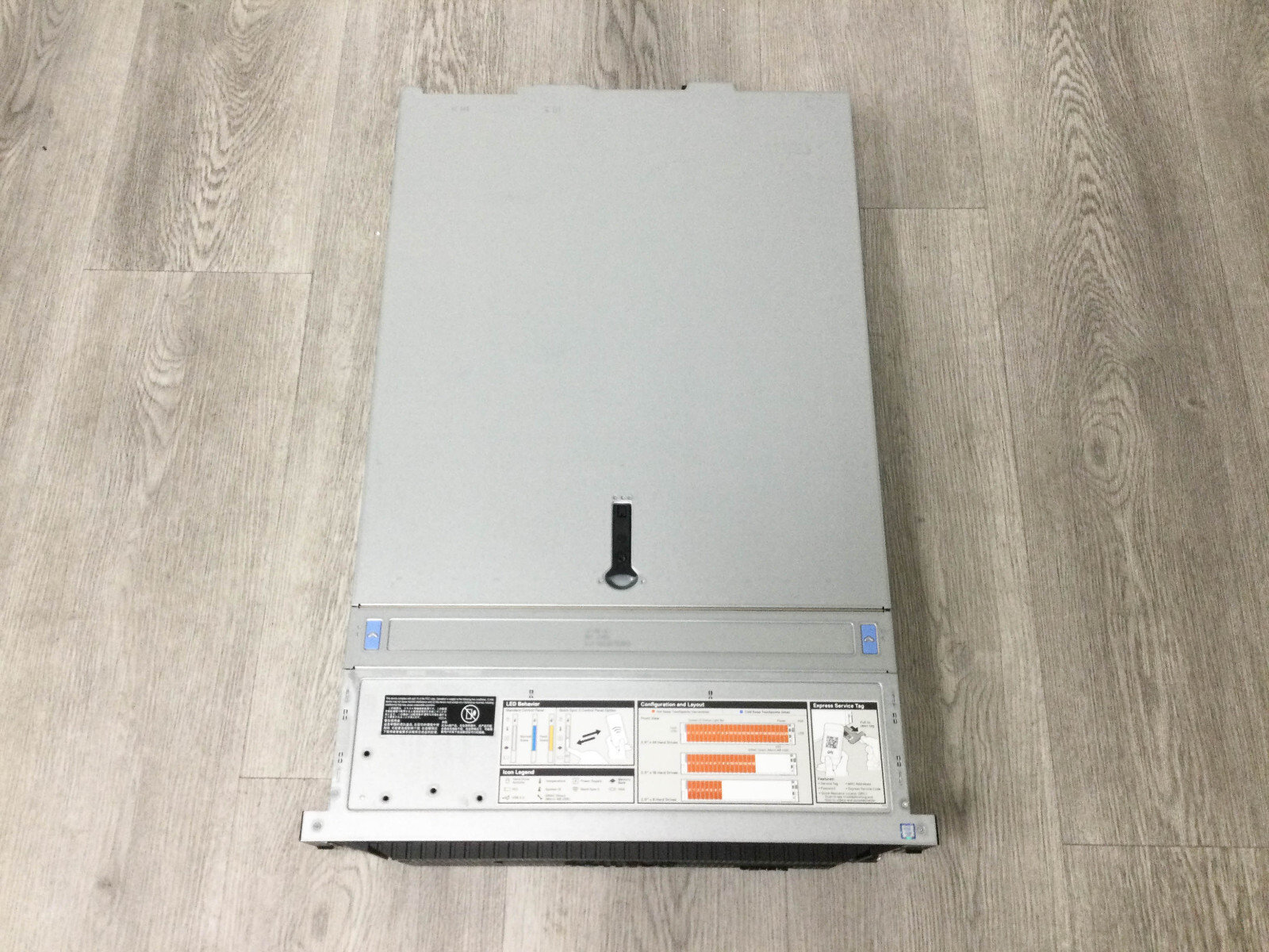Dell PowerEdge VXRail P570F 24x SFF CTO Server with 2x HS, 2x PSUs