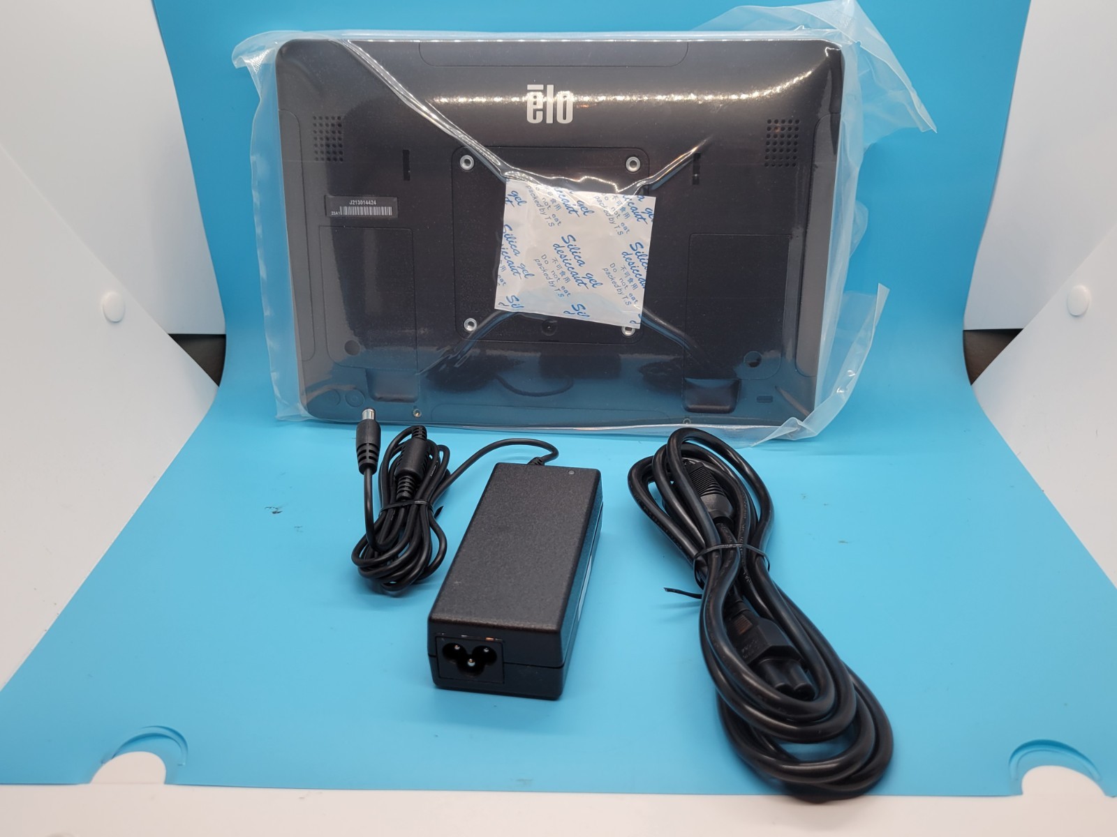 **NEW** Sealed - ELO ESY10I1-2UWB-0-AN-GY 10"MONITOR *E610902*