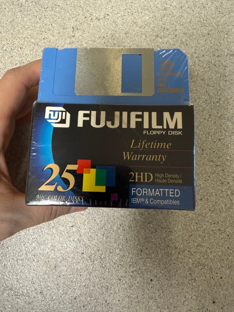 Fujifilm~ Floppy Disk 2HD IBM 3.5” Color Formatted Disks IBM 25-Pack Sealed New