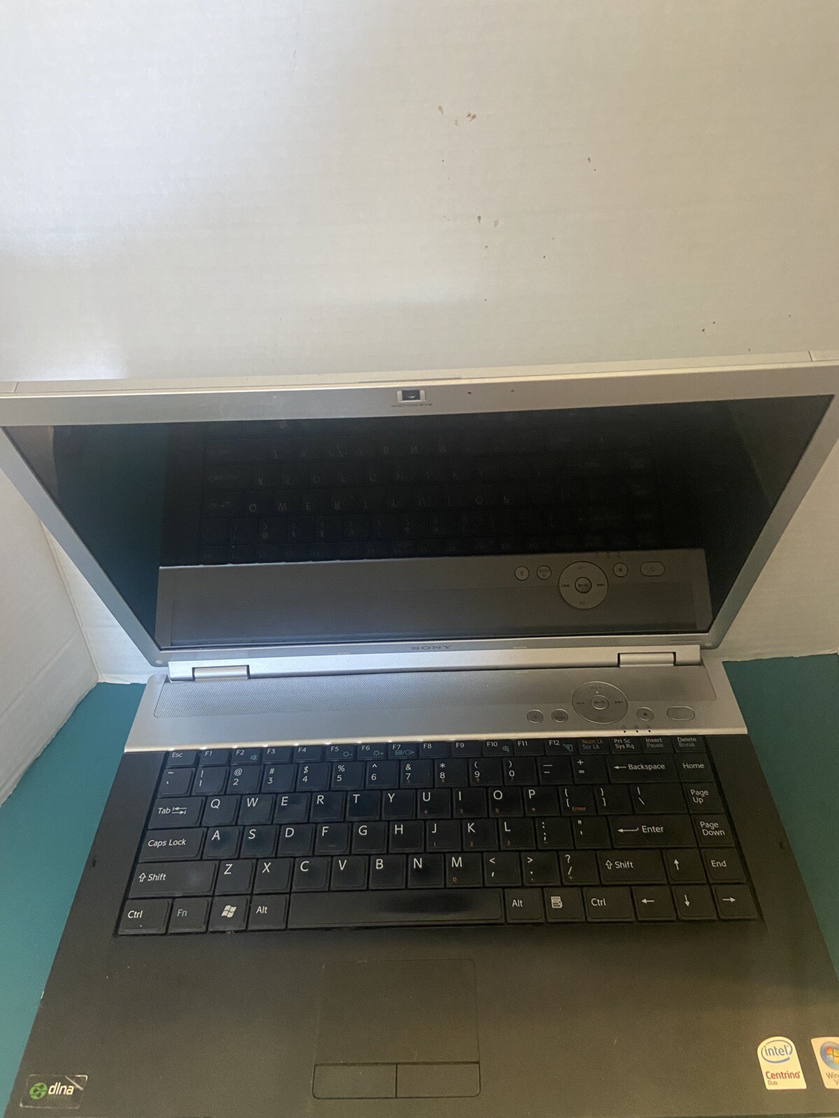 Sony Vaio laptop Vgn-Fz-140E 40GB HDD 2GB RAM 1.8GHZ  Missing CD Cover.