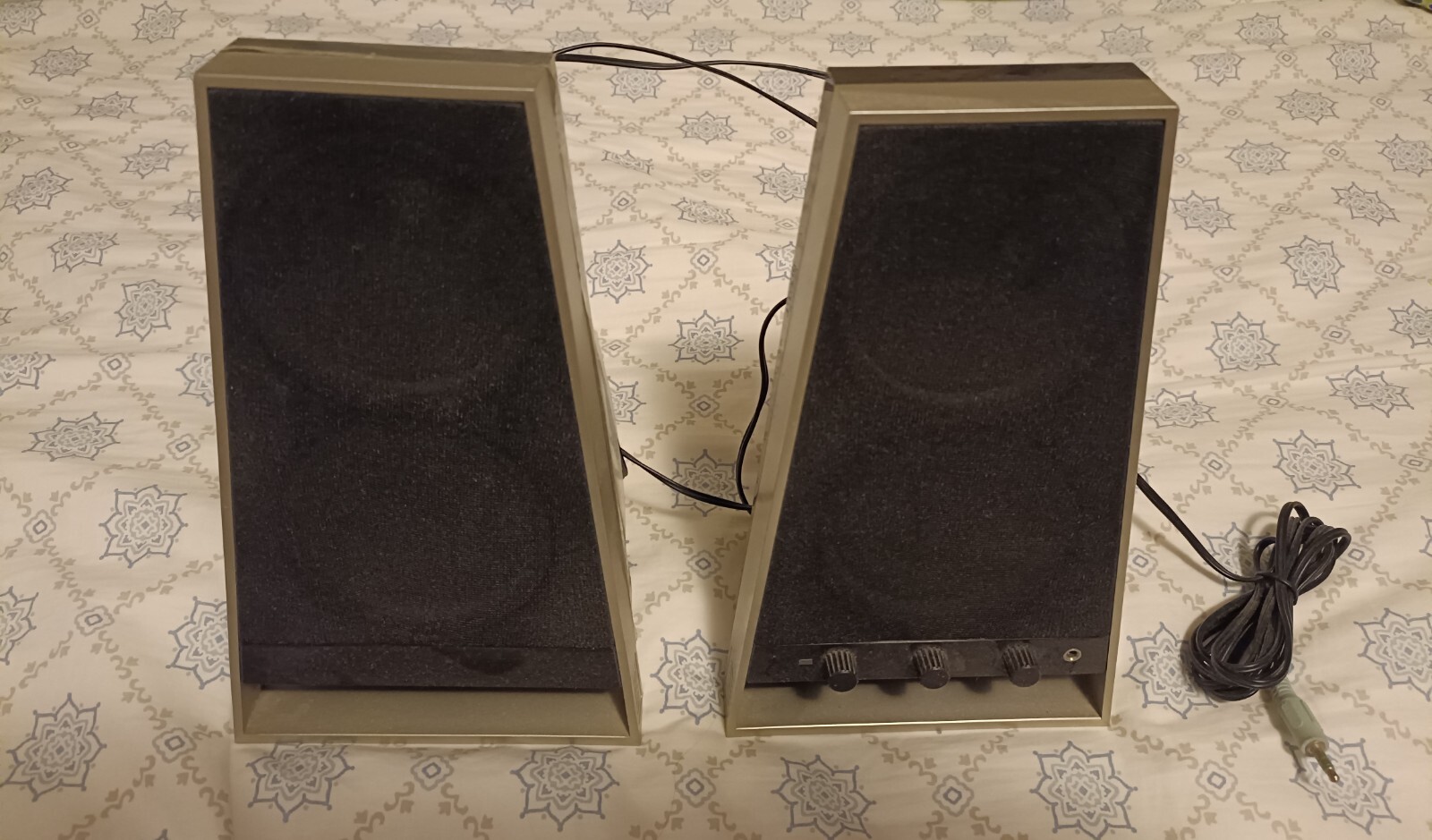 Altec Lansing Speaker in Pair VS-2620