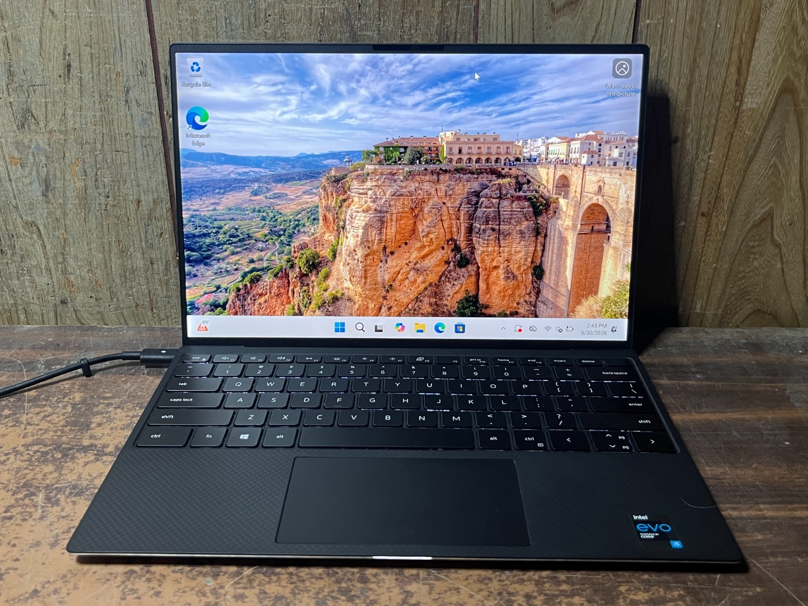 Dell XPS 13 9310 13.4" i5-1135G7 2.40GHz 16GB RAM 256GB SSD Win11 Pro
