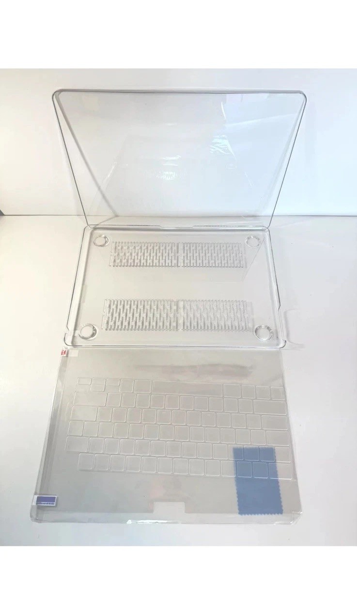 Eoocoo MacBook Air 13.6 Hard Shell Case Keyboard Skin Cover Crystal Clear NEW