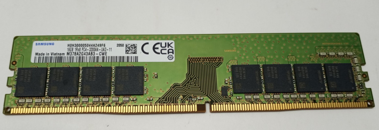 Samsung 16GB 1Rx8 PC4-3200AA-UA3-11 PH M378A2G43AB3-CWE Desktop RAM KD285