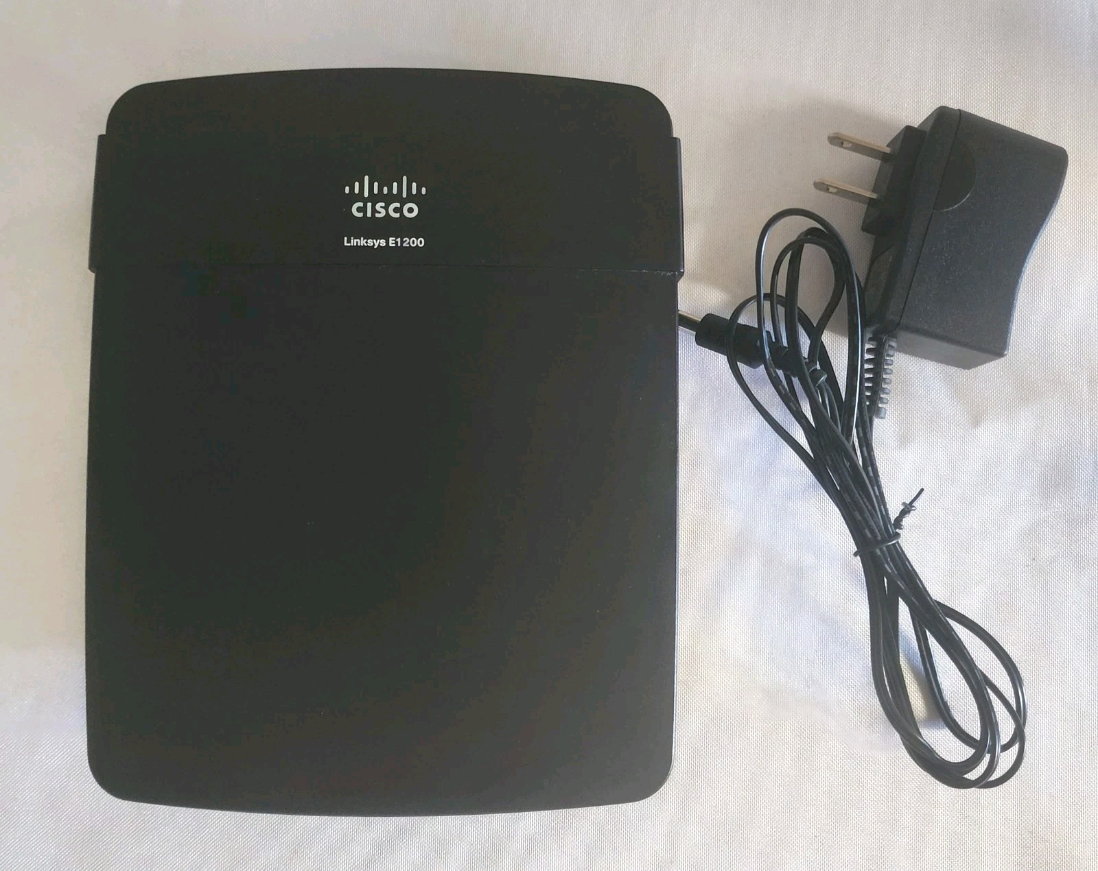 CISCO LINKSYS E1200 WIRELESS ROUTER  4 Ports