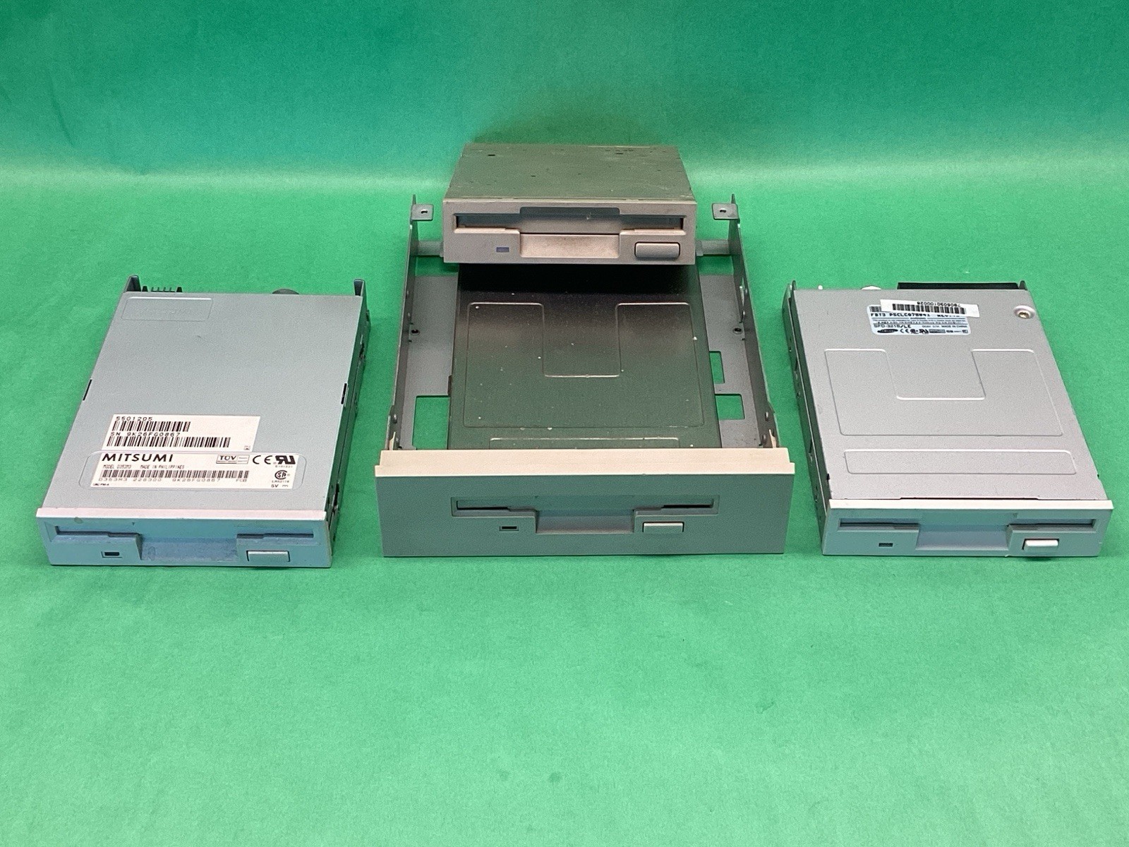 x4 Floppy Drive Sony Samsung Mitsumi Etc 3.5” Internal Beige - UNTESTED LOT OF 4