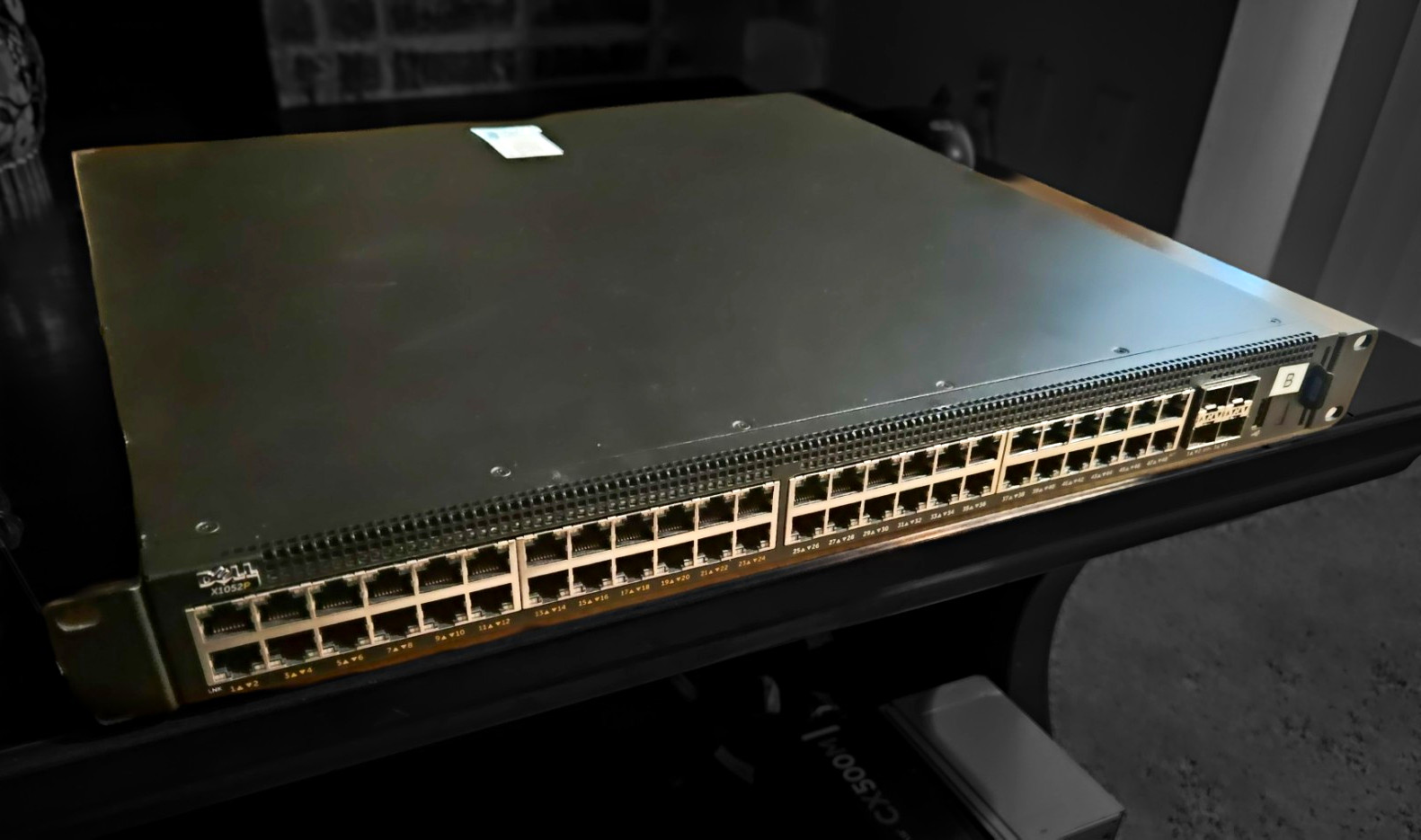 Dell Networking X1052P PoE+ 48-Port Gigabit Smart Managed Switch 10G SFP+