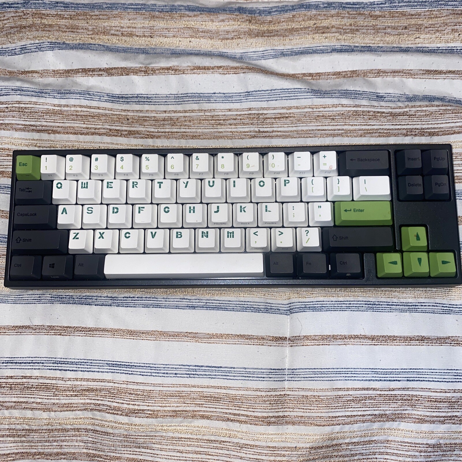 DUCKY KEYBOARD-￼ MIYA- DUCKY X VARMILO