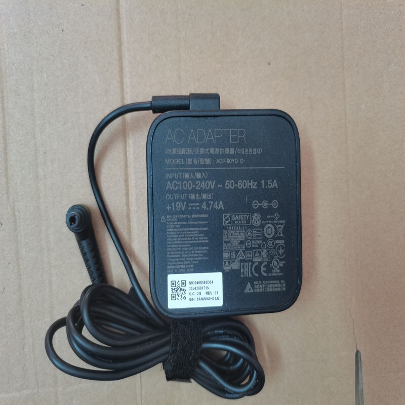 OEM Delta/MSI 19V 4.74A ADP-90YD D For MSI 90W Original 5.5mm*2.5mm AC Adapter