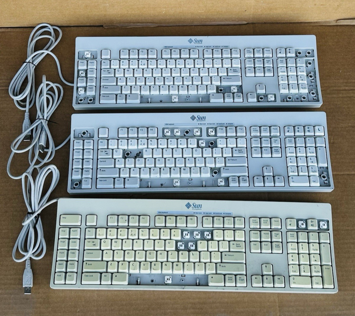 Lot of 3 Sun Microsystems 320-1367 Type-7 USB UNIX Layout Keyboard