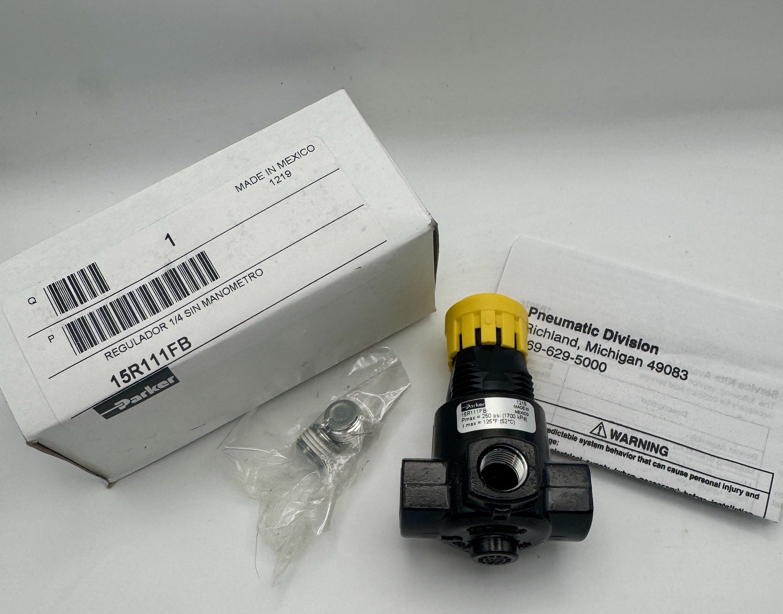 NEW Parker 15R111FB Pressure Regulating Valve Pmax = 250psi