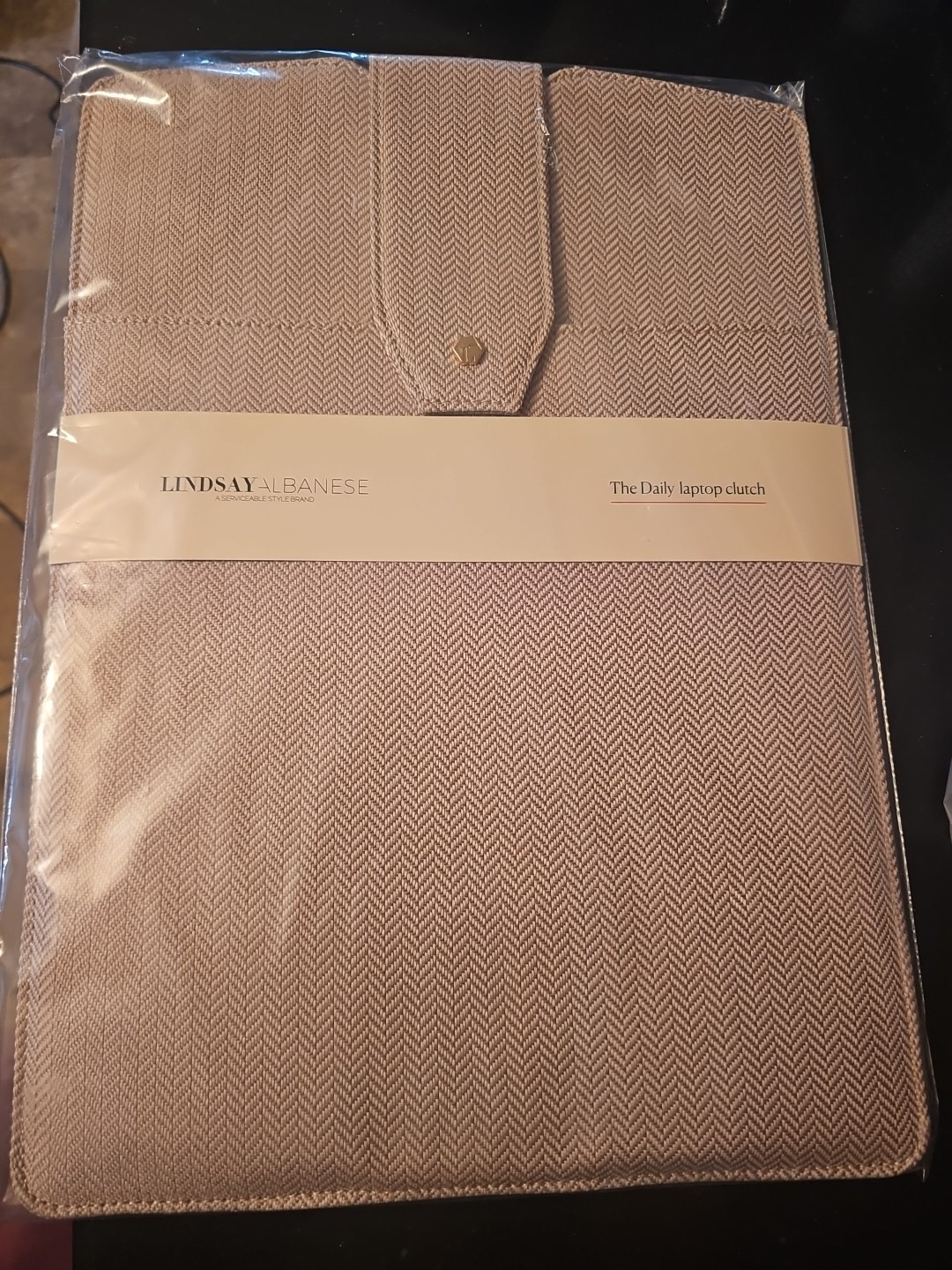 LINDSAY ALBANESE LIMITED EDITION The Daily Laptop Clutch Sleeve Case 15 X 10.5 