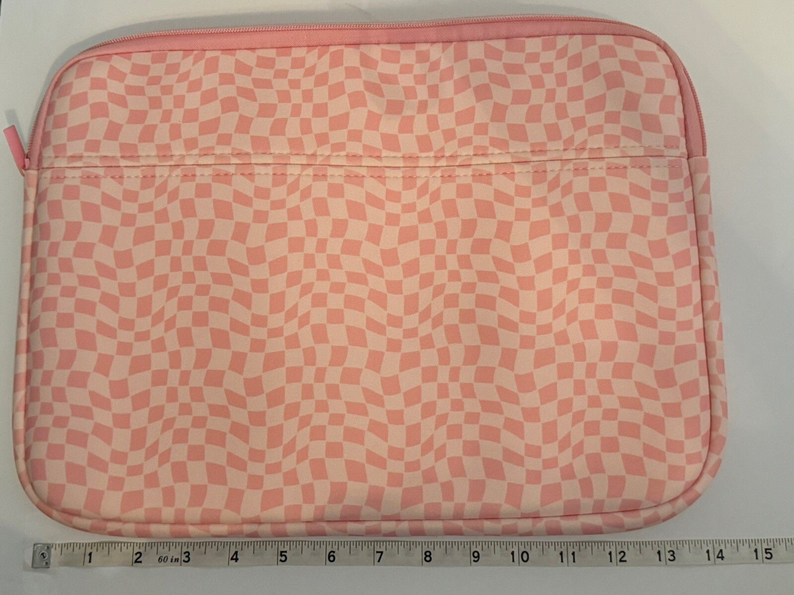 Nordstrom Hot Pink Checker 14in x 10in Cushioned Soft iPad Laptop Sleeve 449
