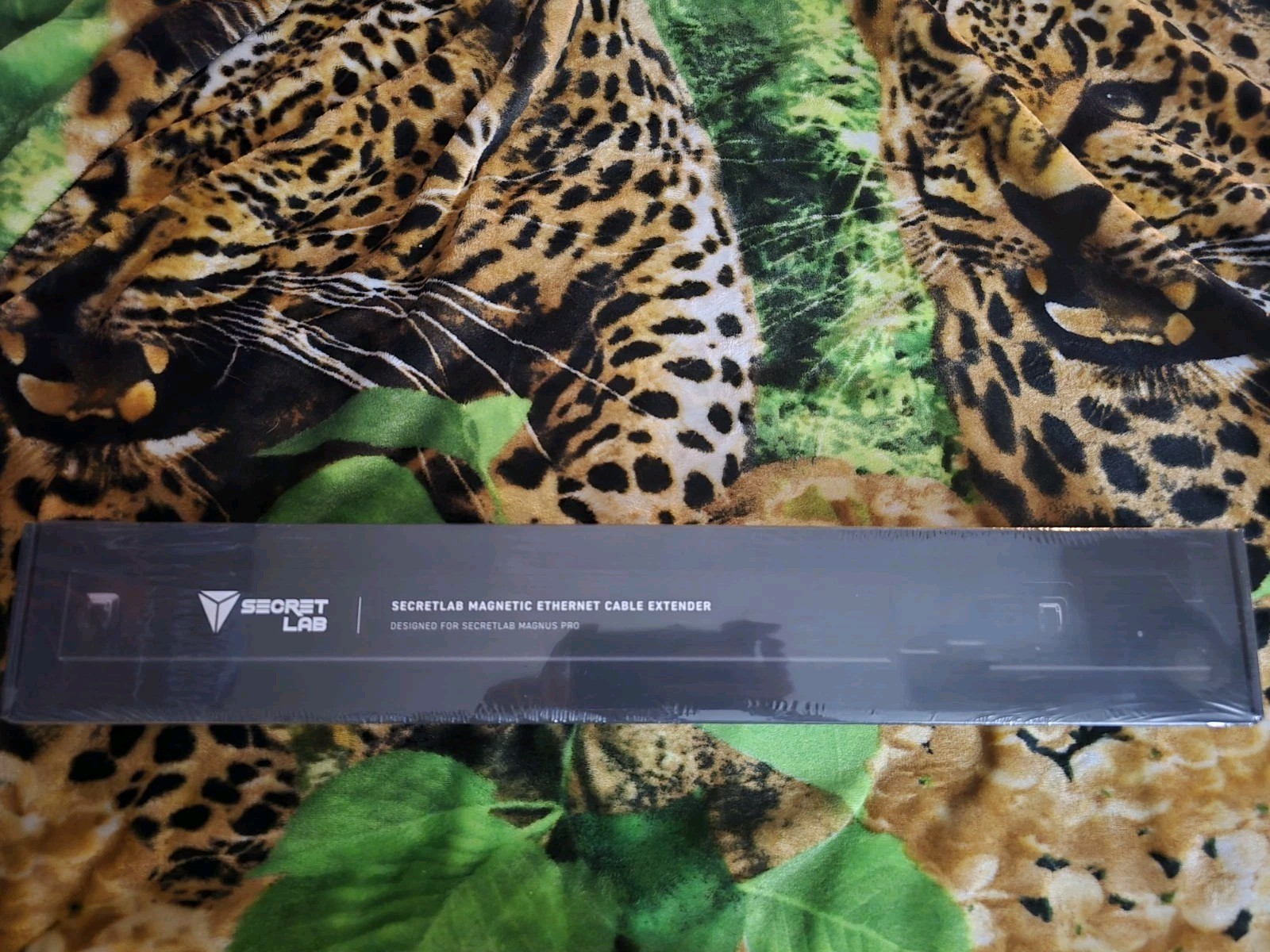 Secretlab Magnetic Ethernet Cable Extender MAGNUS Pro Desk 