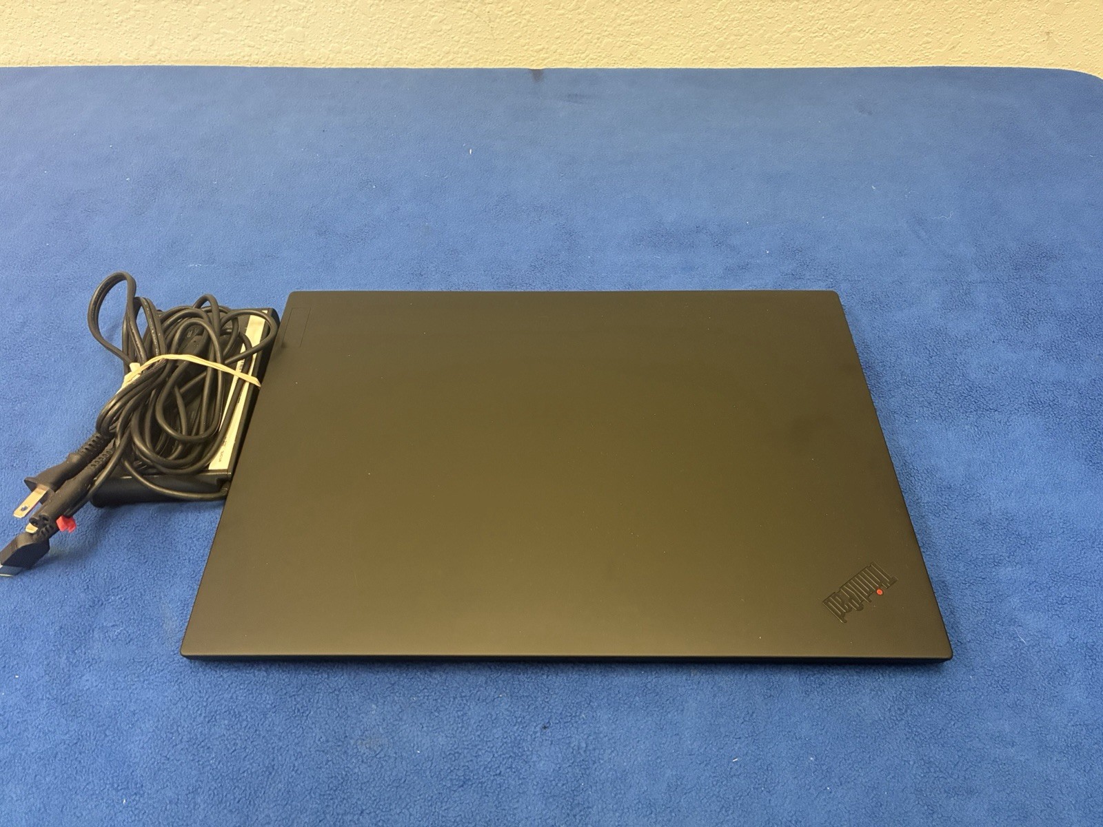 Lenovo Thinkpad P1 Gen 6 13th Gen i7 64GB DDR5 1TB Nvidia RTX A1000 3k Win 11