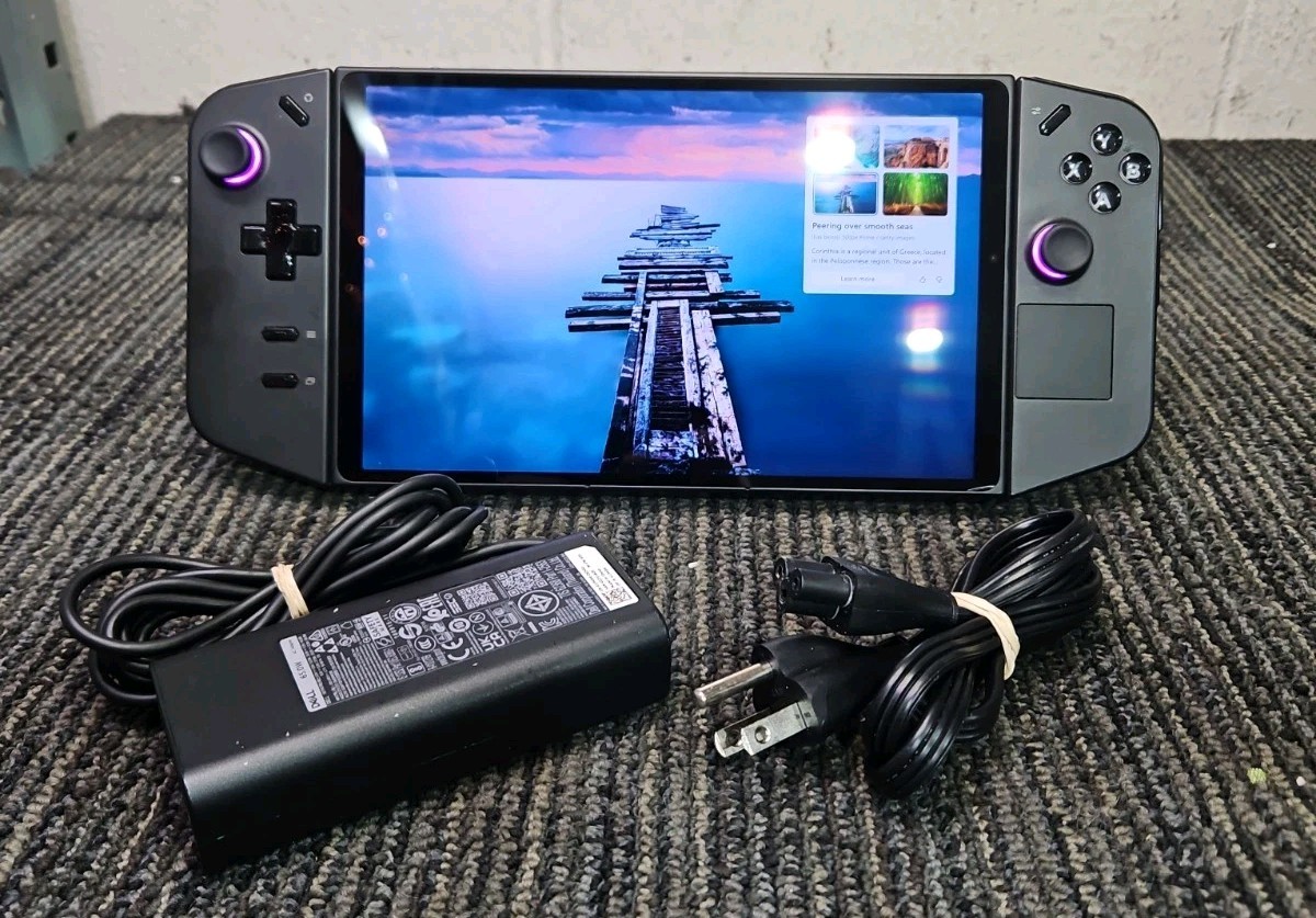 Lenovo Legion GO 8APU1 16.0GB 1TB SSD Handheld PC Gaming Console