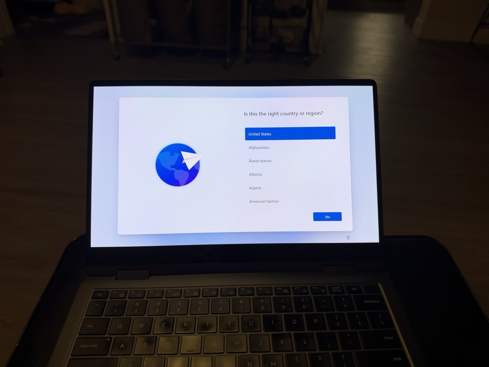 Samsung Galaxy Book 15.6" i5 8GB 256GB SSD Win 11 Gray Iris Xe