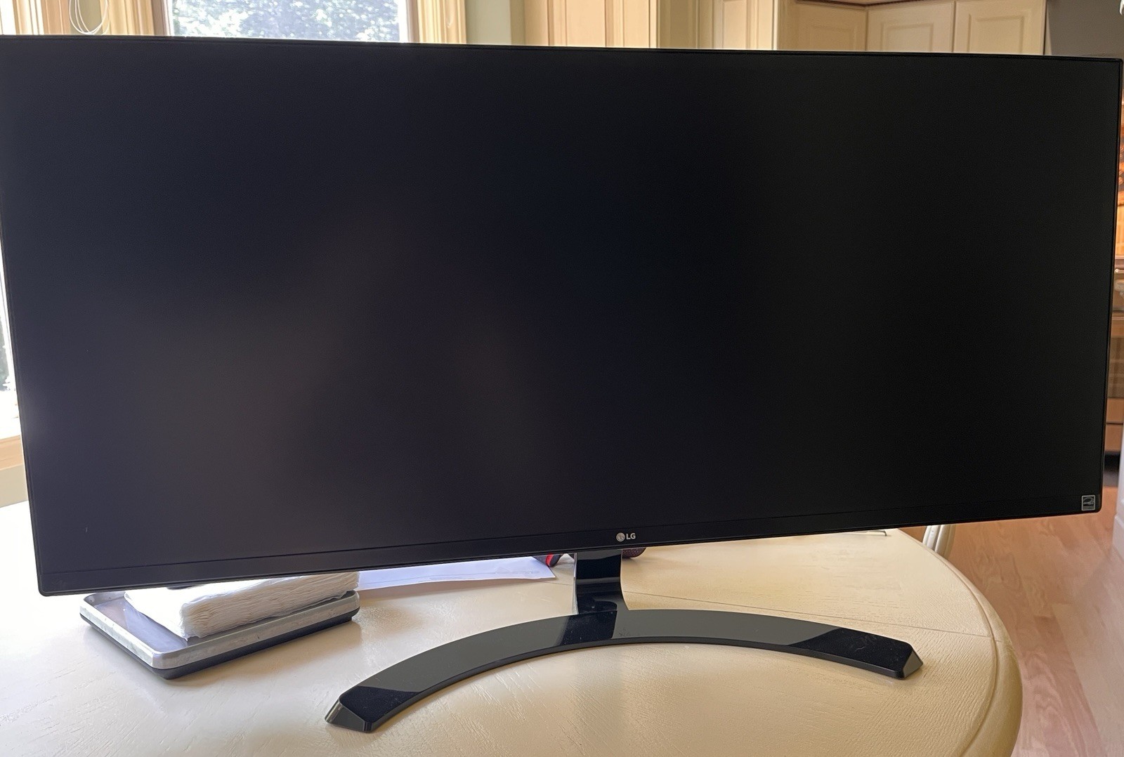 LG Class UltraWide 34" FHD IPS LED Monitor 75Hz 5ms GTG 34UM61-P w/HDMI cable