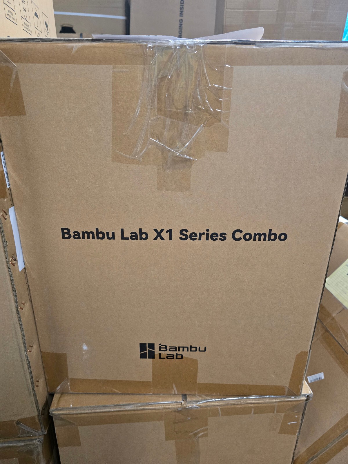Bambu Lab X1 - Carbon Combo 3D Printer