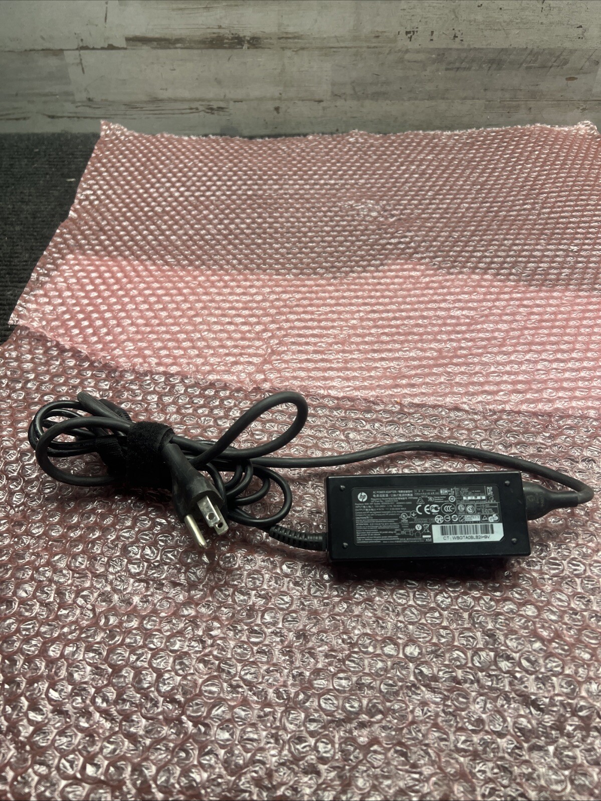 Used OEM HP PPP009A 18.5V 3.5A 65W AC Adapter 7.4mm (Big Tip)