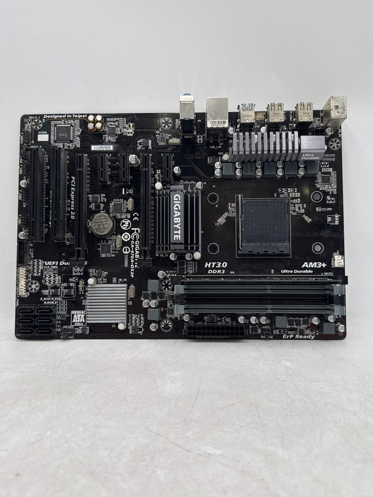 Gigabyte GA-970A-DS3P , AM3+ , AMD Motherboard computer atx tested