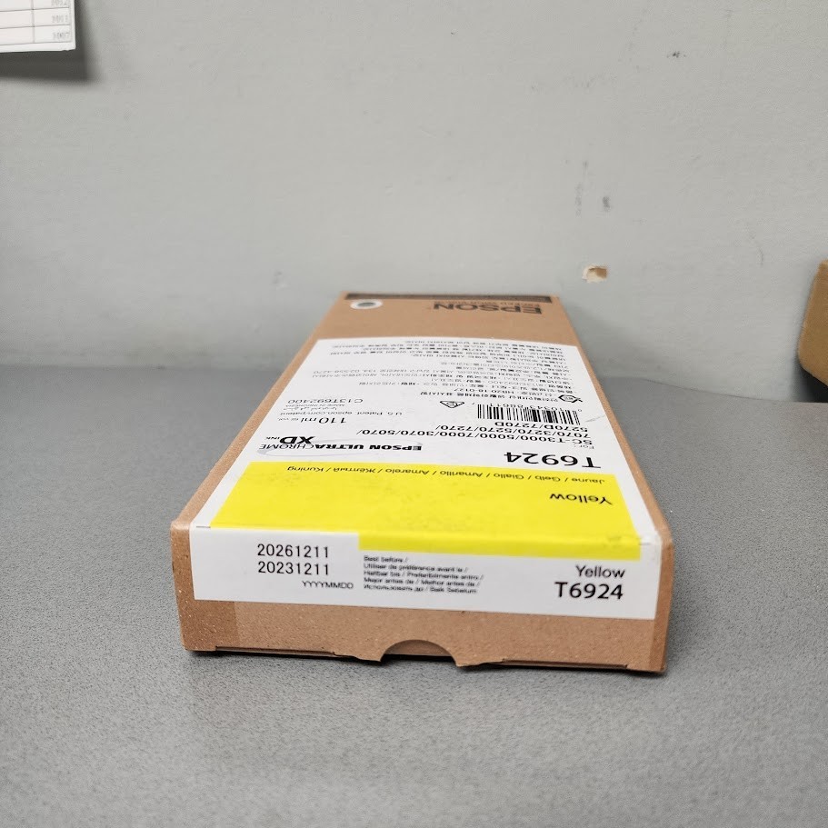 Epson T6924 - Yellow - original - ink cartridge Exp 2026