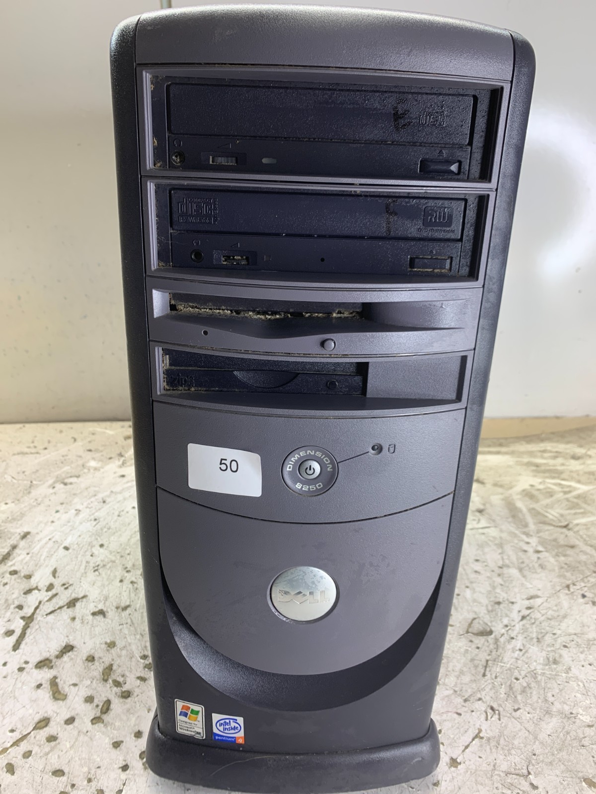 Dell Dimension 8250 Intel Pentium 4 2.66GHz 256MB NO HDD