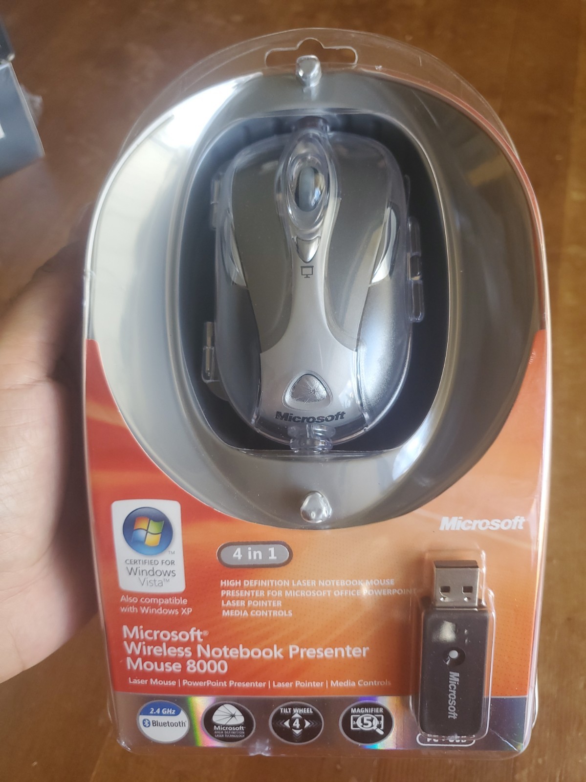 NEW Microsoft Wireless Notebook Presenter 8000 Silver Bluetooth Mouse