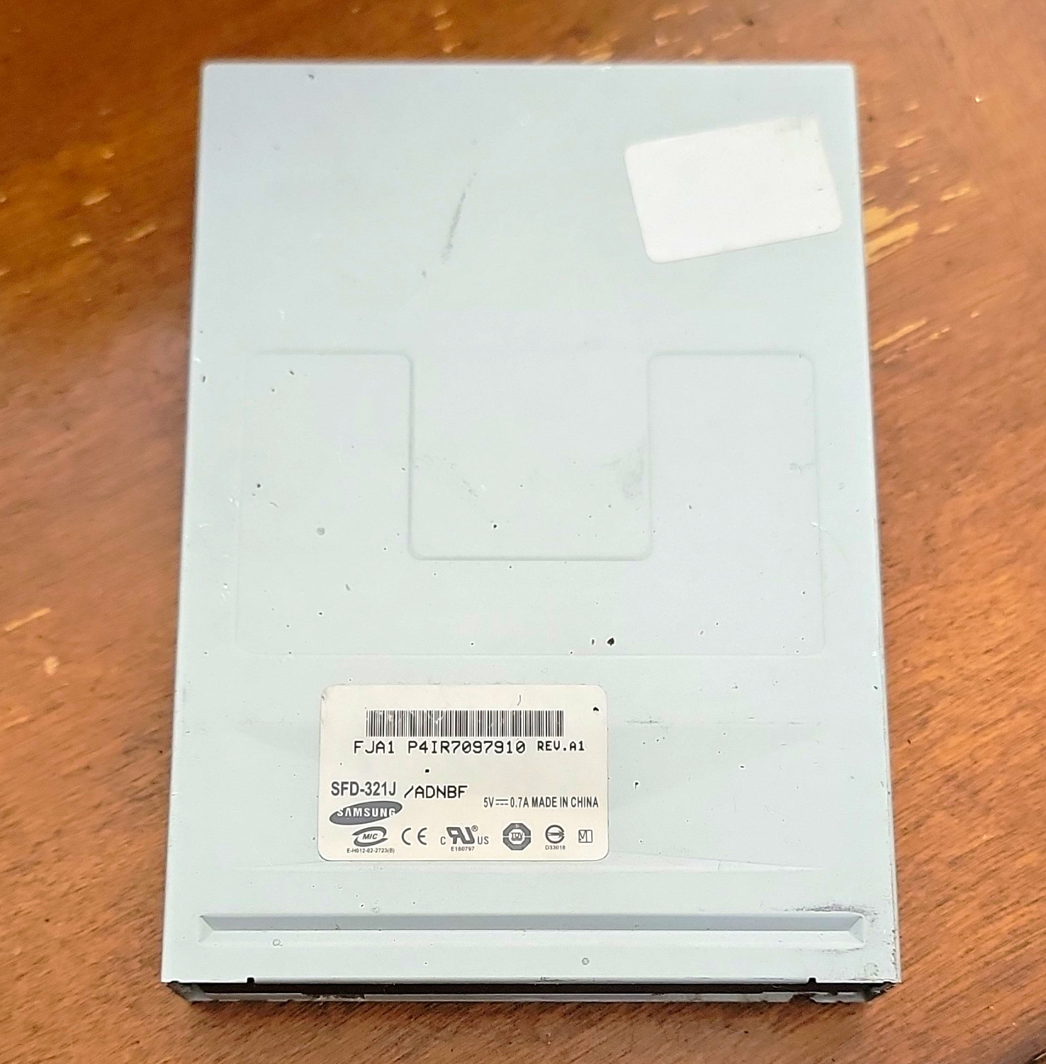 Samsung SFD-321J SFD-321J/ADNBF 3.5" Internal Floppy Drive for PC Gray