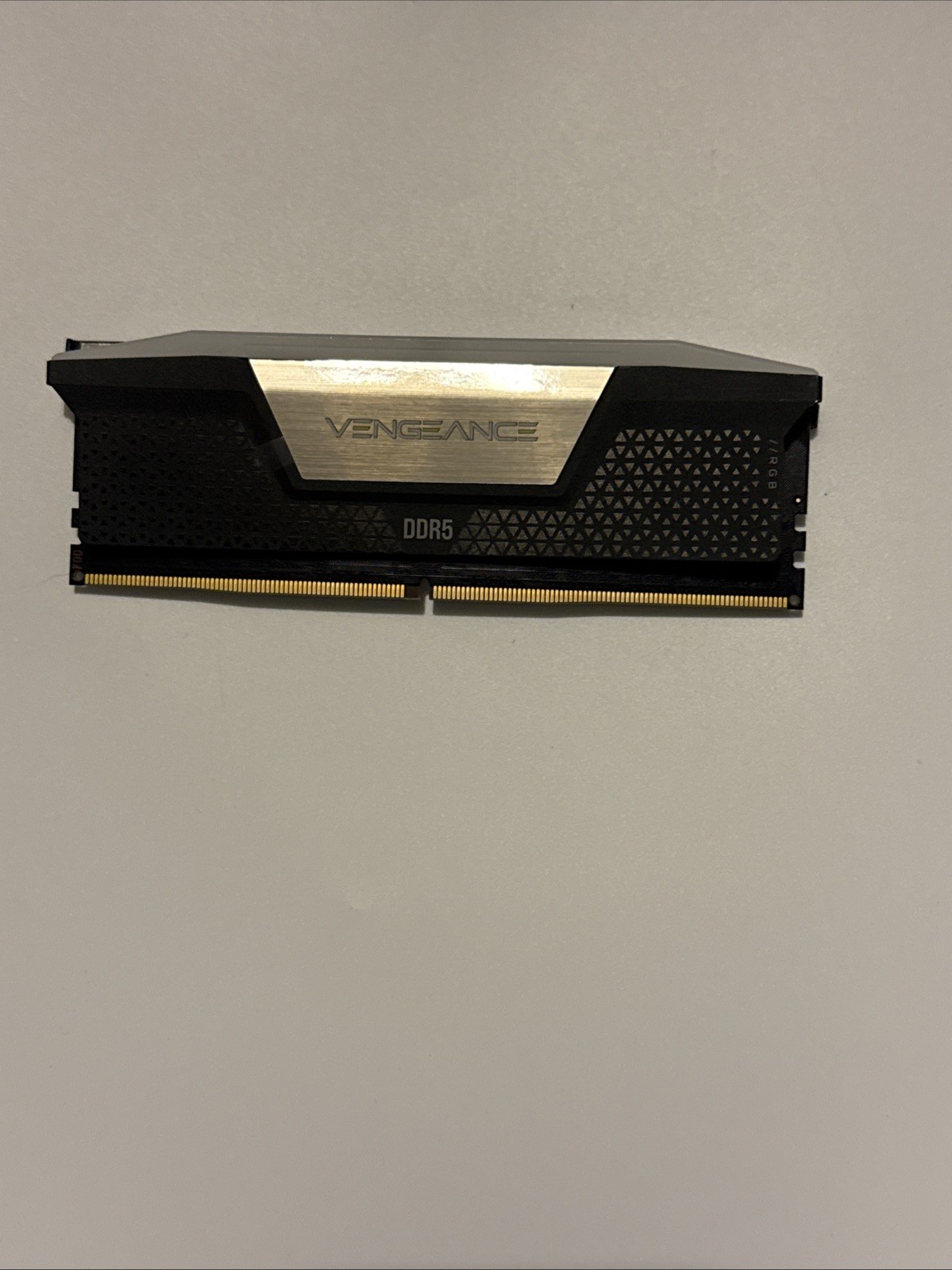 Corsair Vengeance RGB 16GB (1x16GB) DDR5-6400 XMP (Physical Damage For Parts)