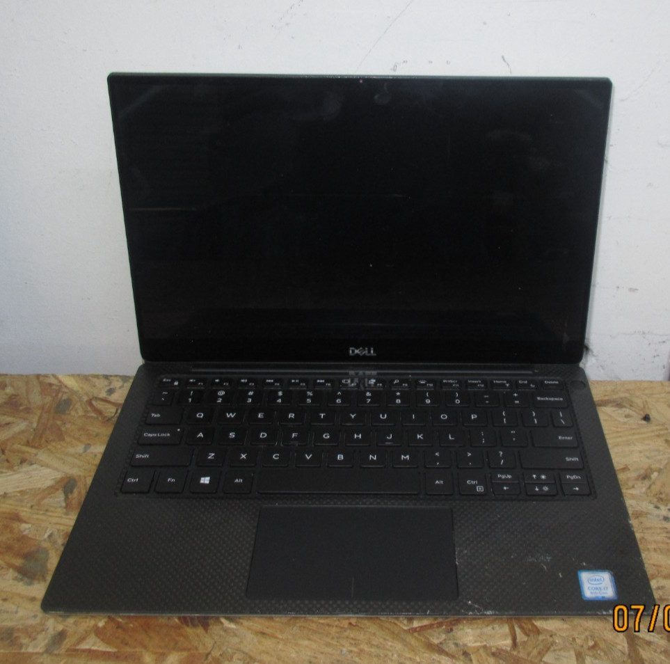 Dell XPS 13 9380 13.3" i5-8565U @ 1.80GHz 8GB RAM 256GB SSD WIN11P LAPTOP.