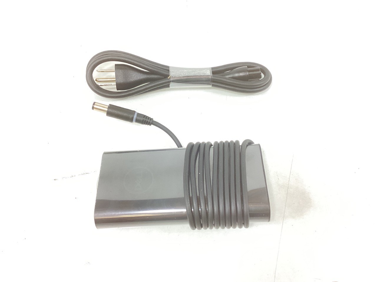 Dell Original 01XMKR 90W AC Adapter Charger 19.5V 4.62A 7.4mm Tip