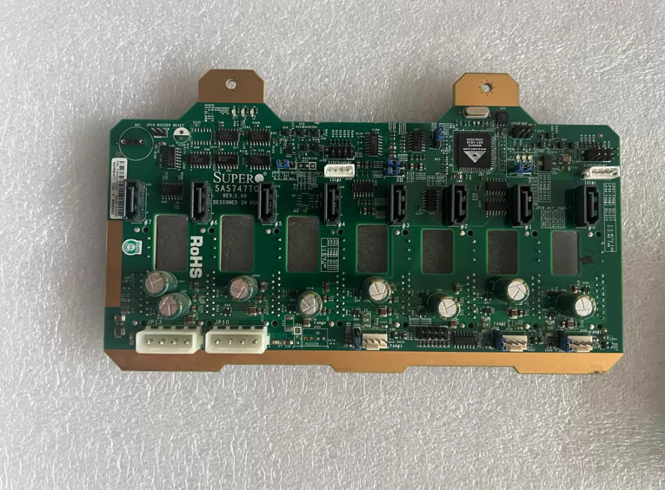 Supermicro SUPER SAS747TQ hard drive backplane REV: 1.00 version