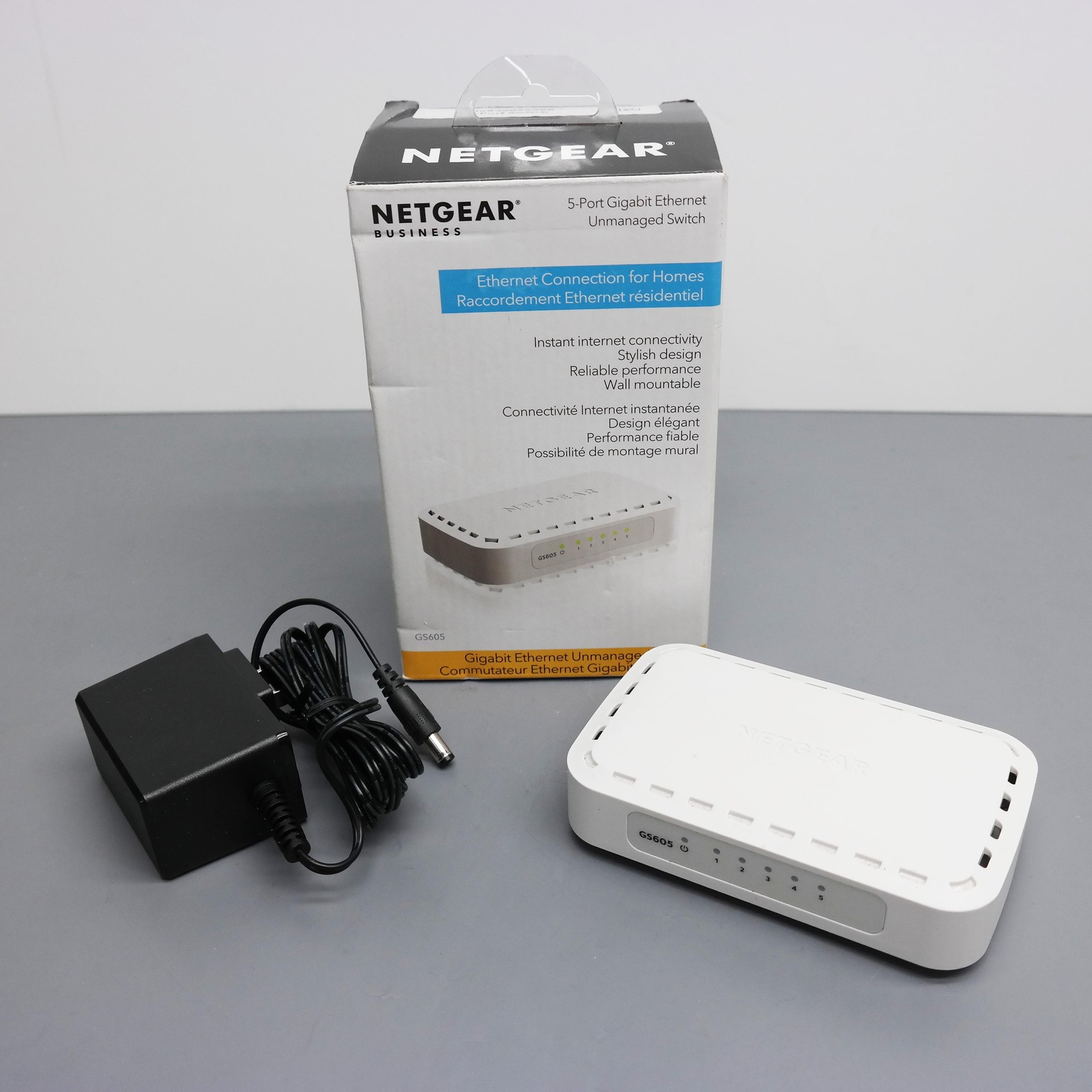 NETGEAR GS605NA Business 5 Port Gigabit Ethernet Unmanaged Switch