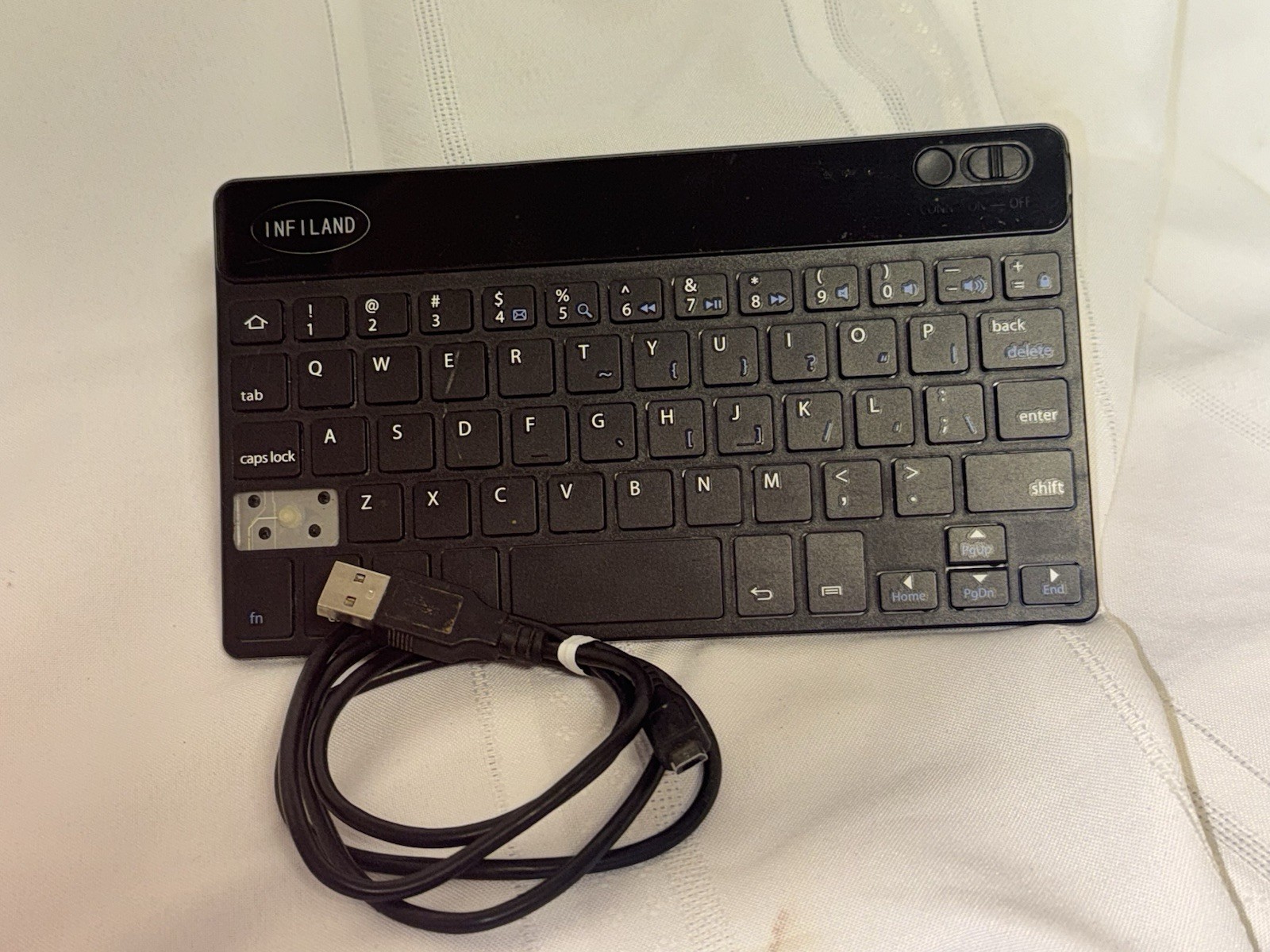 INFILAND Slim Wireless Tablet Keyboard Black Portable QWERTY Built-In Battery