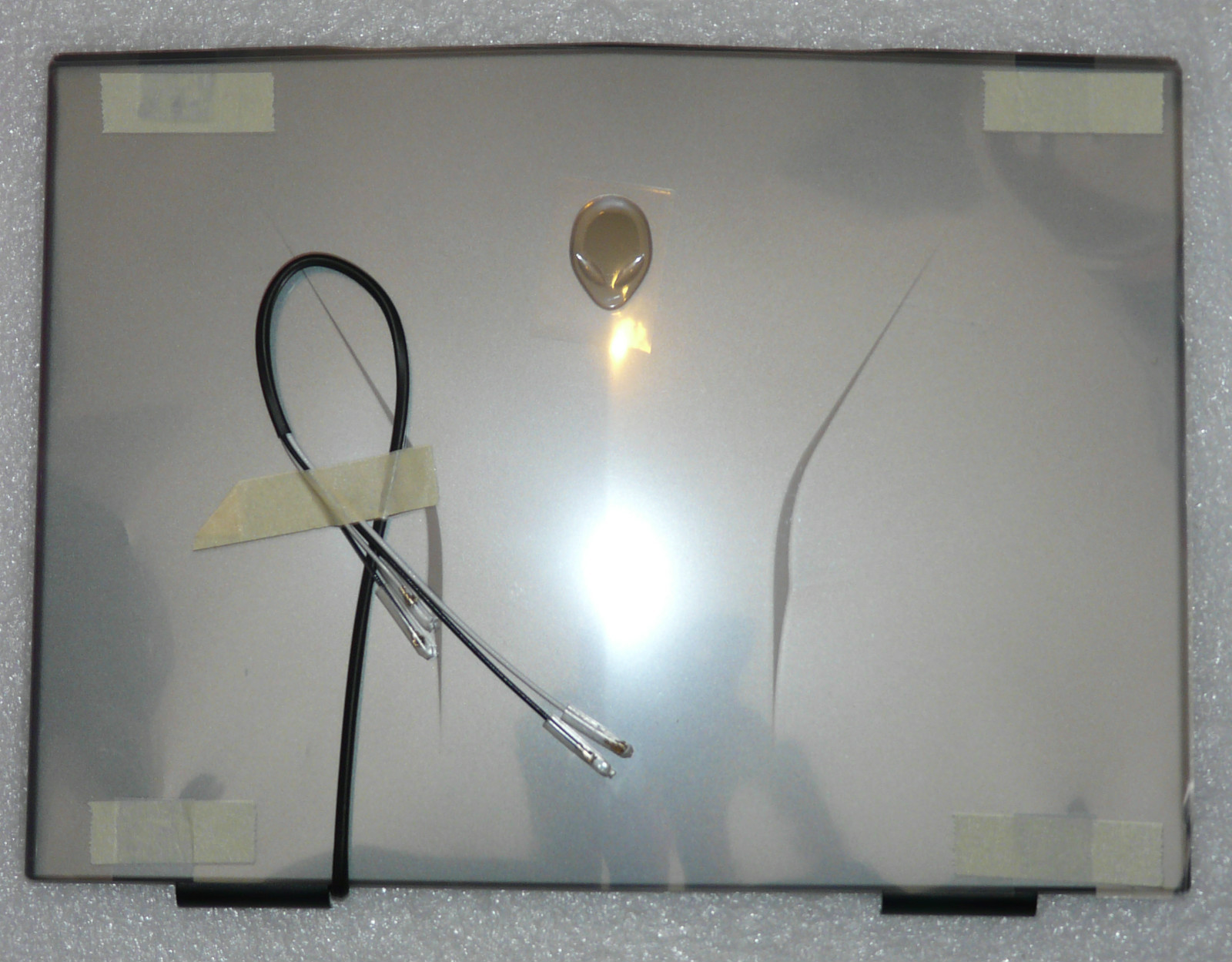 NEW GENUINE DELL ALIENWARE M11X R1 R2 R3 GRAY LID COVER WIFI WIRES DRG22 0DRG22