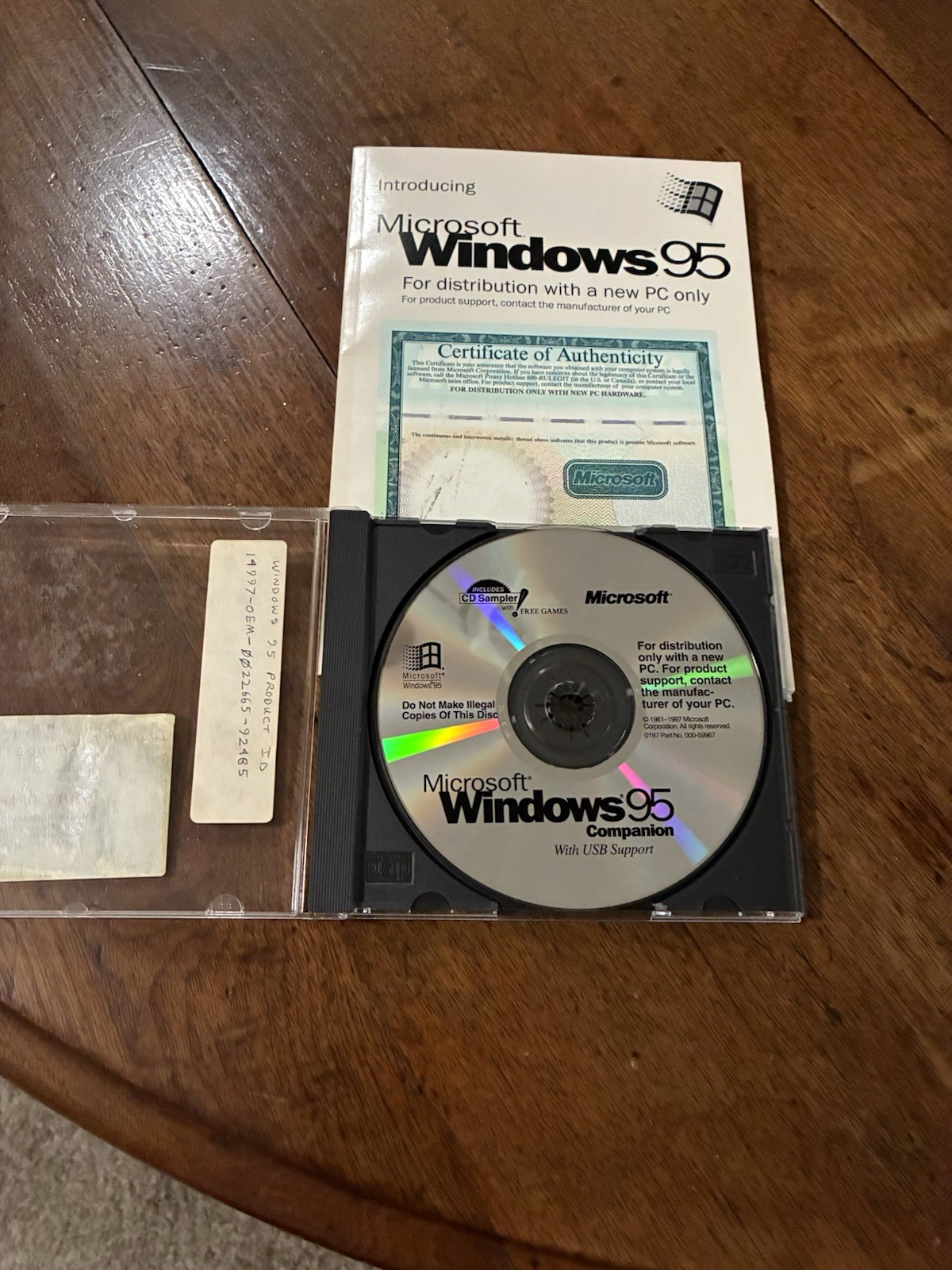 Vintage legacy Microsoft Windows 95 disc and user manual, untested estate find