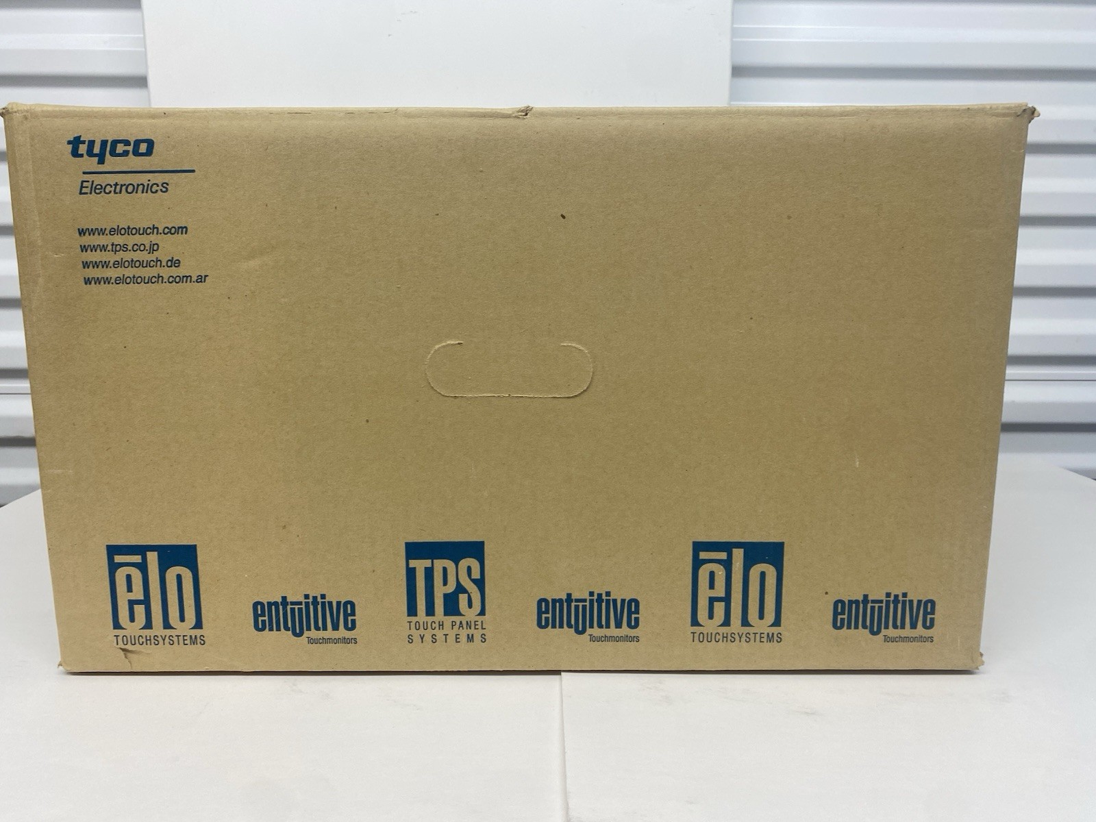 ELO TOUCHSYSTEMS ET1928L-8CWM-1-BG-G TOUCHSCREEN 19" MONITOR NEW OPEN BOX NOS
