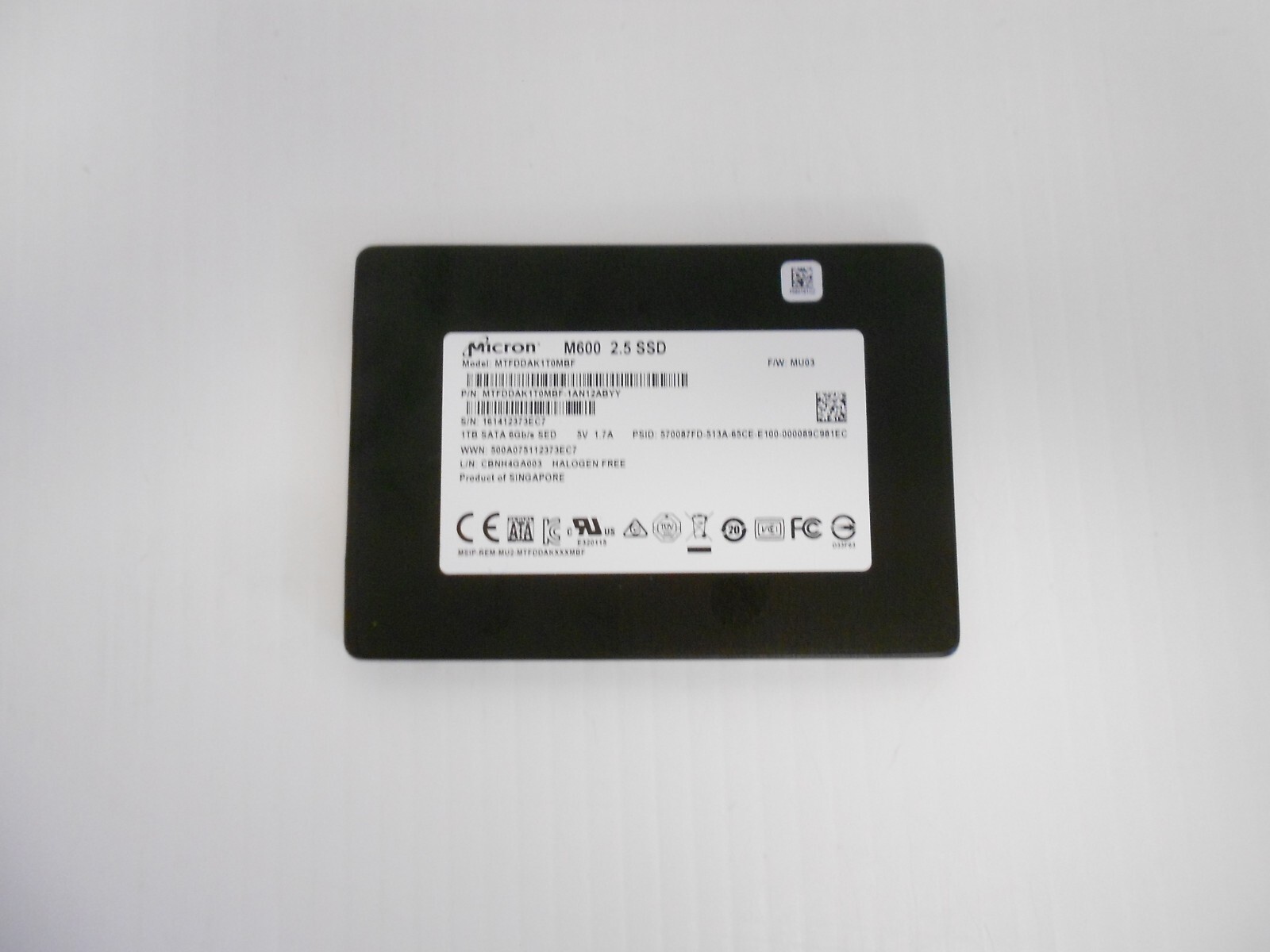 Micron M600 1TB 2.5'' SATA SSD Solid State Drive Laptop Desktop HP MTFDDAK1T0MBF