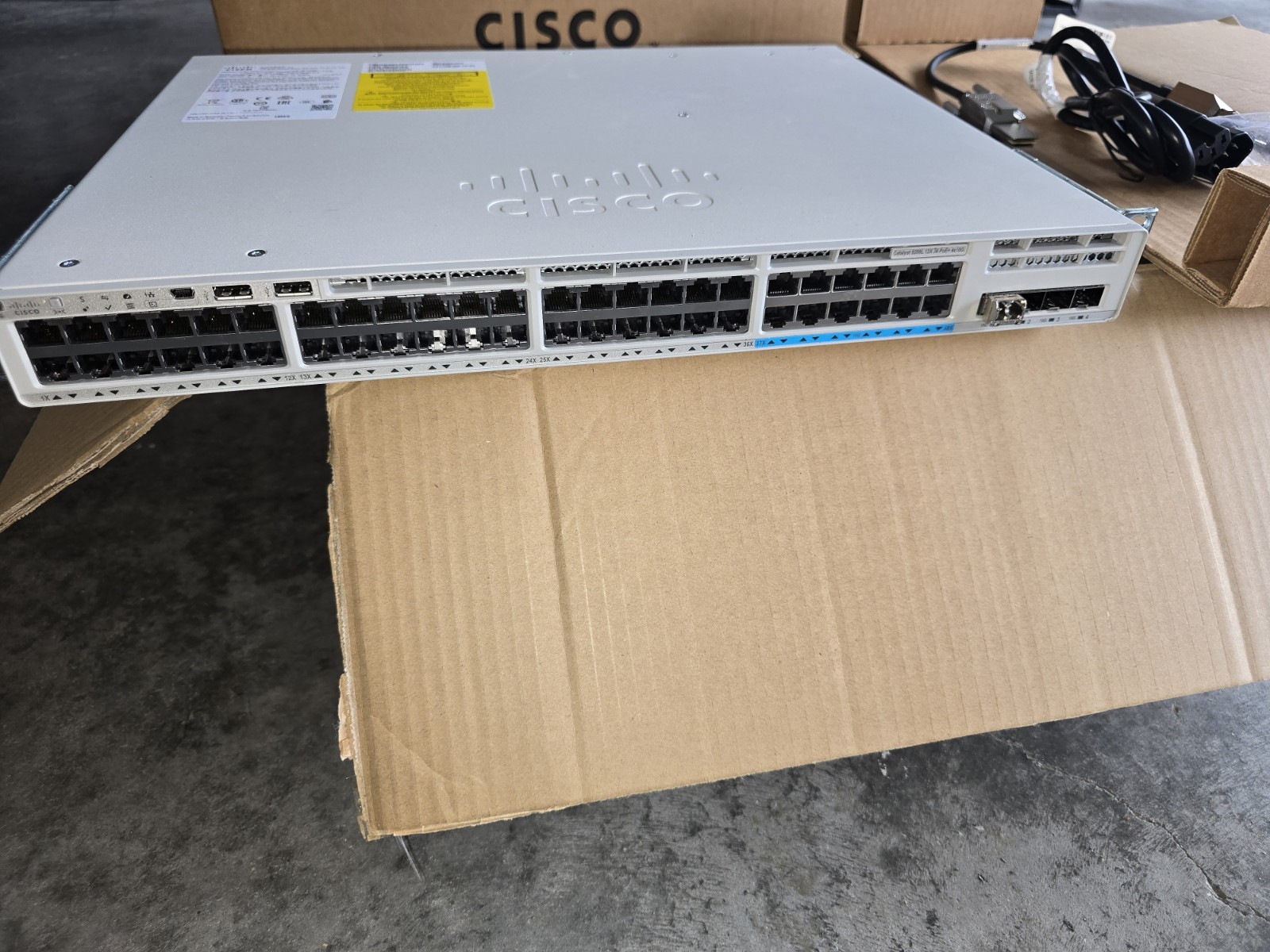 Cisco Catalyst C9200L-48PXG-4X-E POE 4x10G 48-Port PoE+ Switch 9200L Series