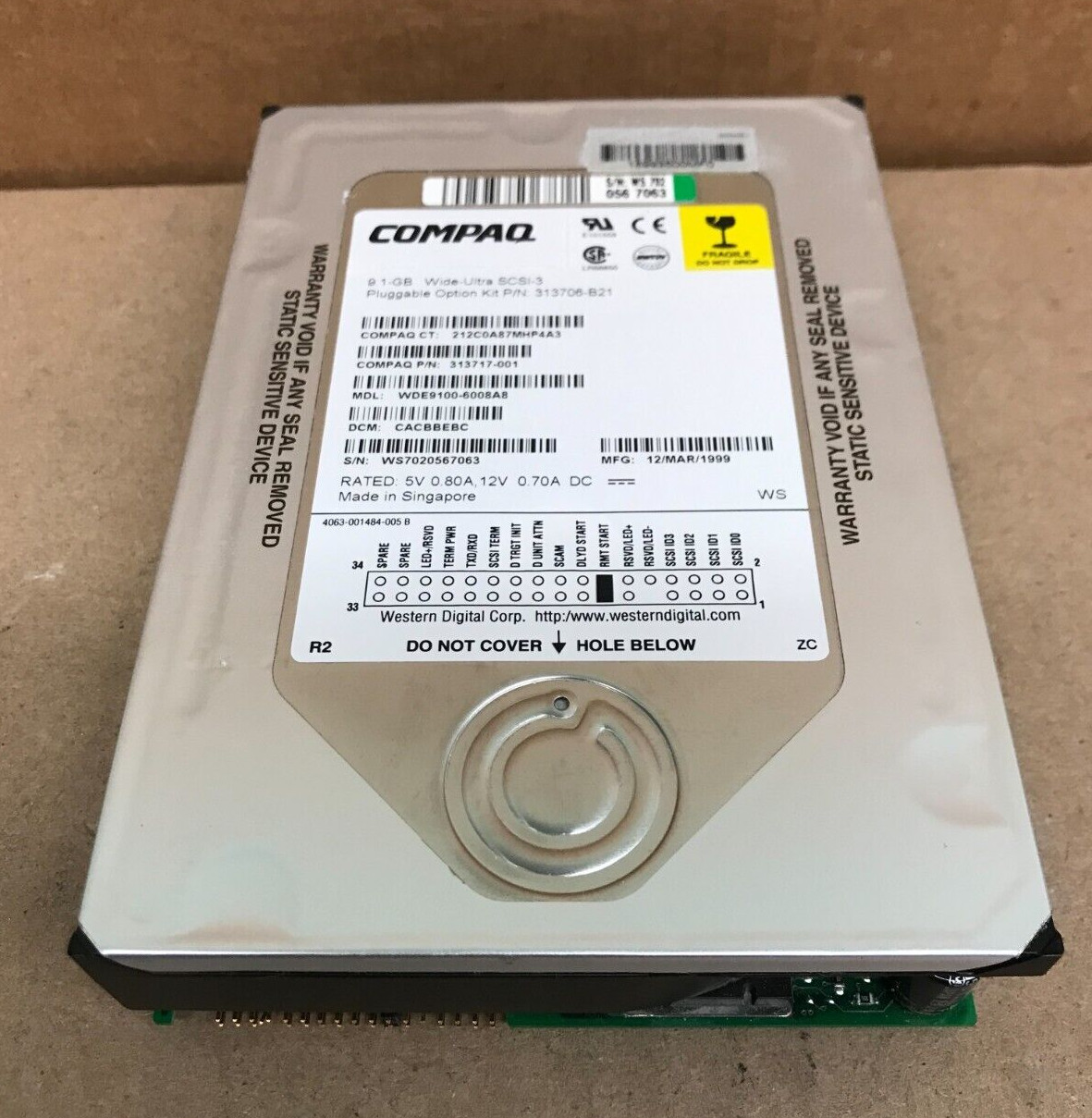 Compaq  313706-B21 3.5in 9.1GB Wide-Ultra SCS-3 I 80 pin Hard Drive, 313717-001