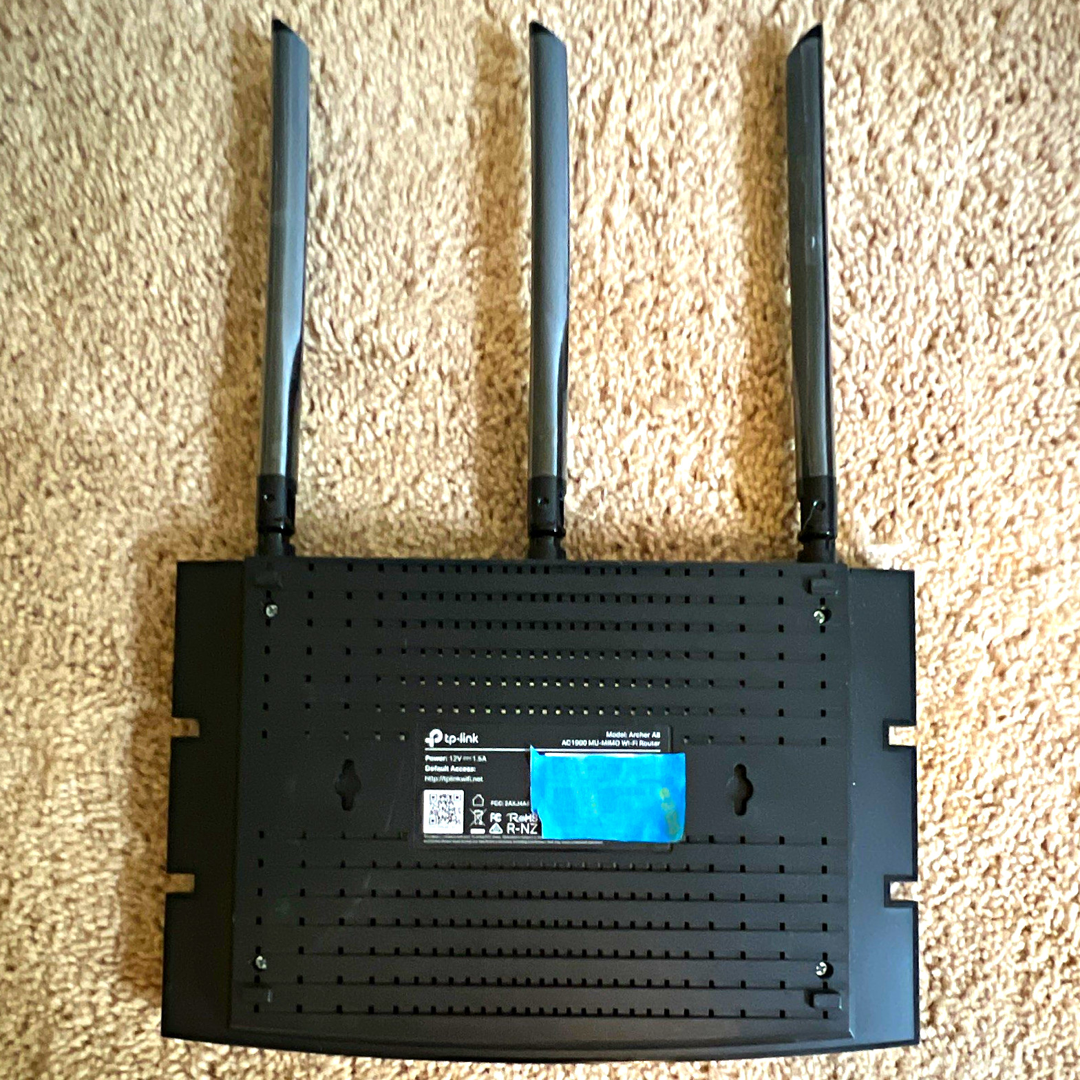 TP-LINK Archer A8 AC1900 Dual-Band MU-MIMO Wi-Fi Router, Black, 4-Port